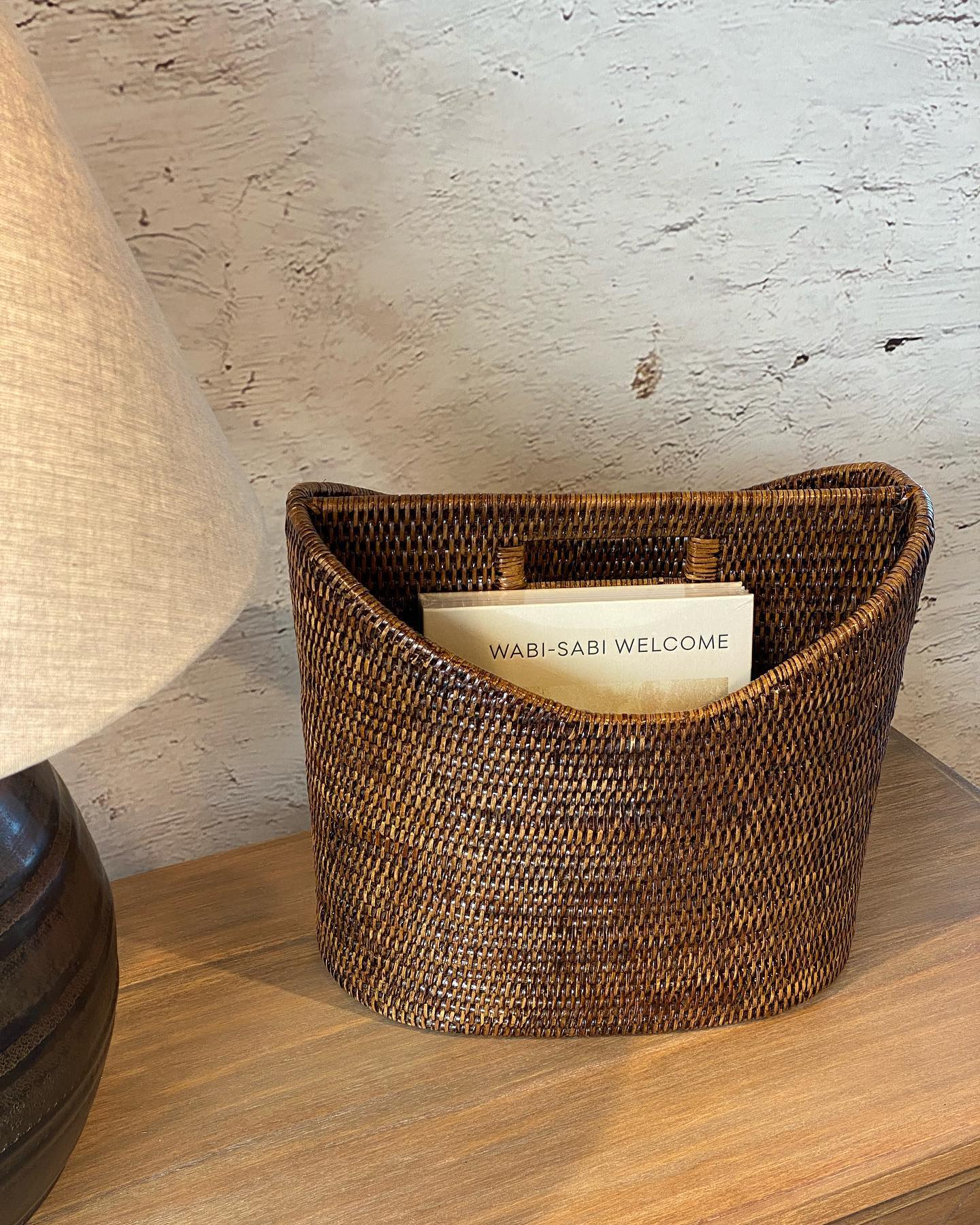 Coco Oval Magazine Holder