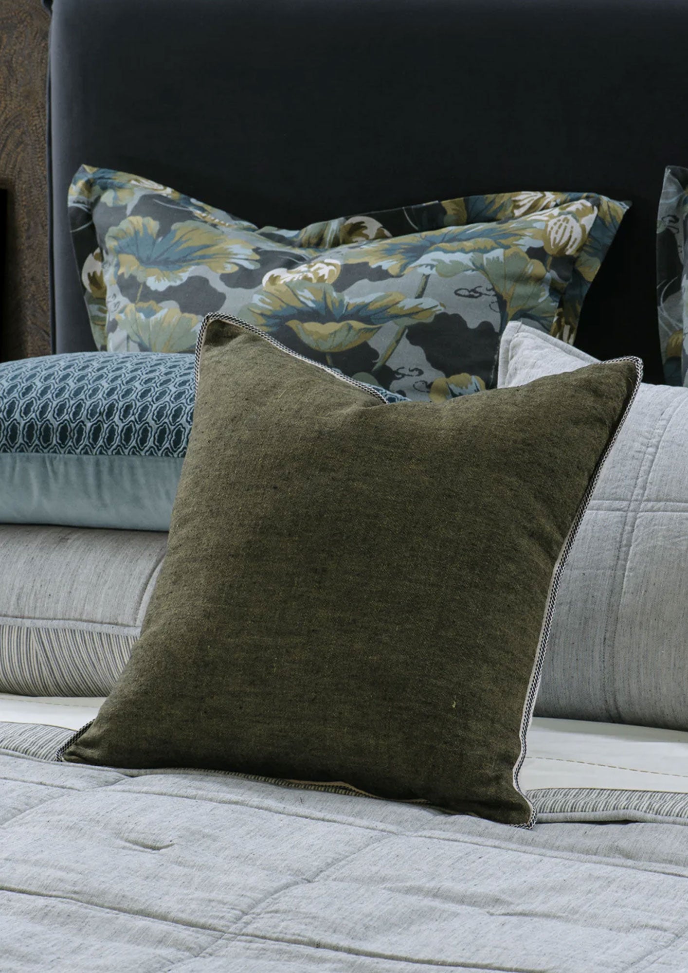 Appetto Deep Moss Cushion