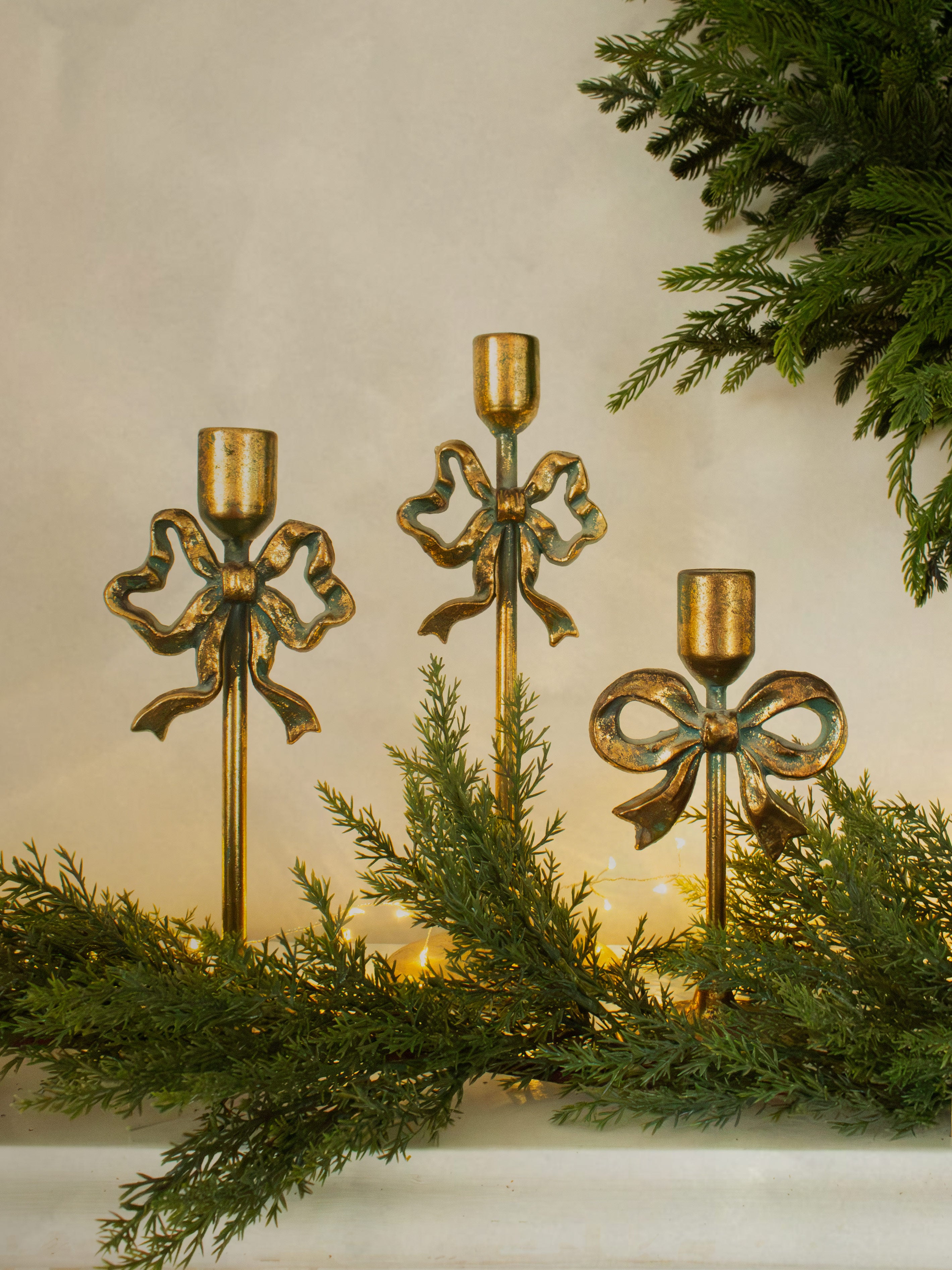 Aged Gold Bow Candle Holder