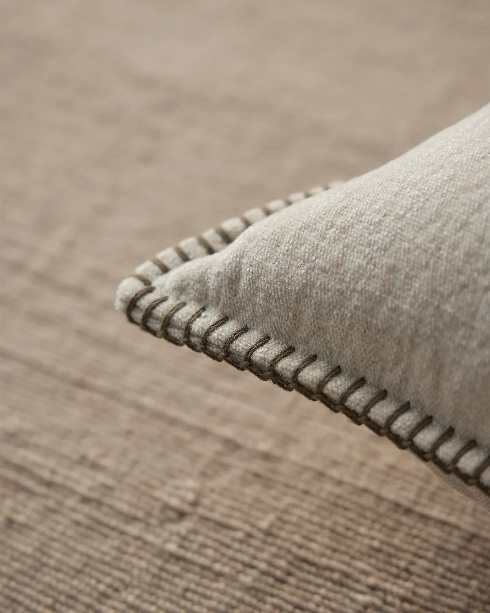 Alba Cushion