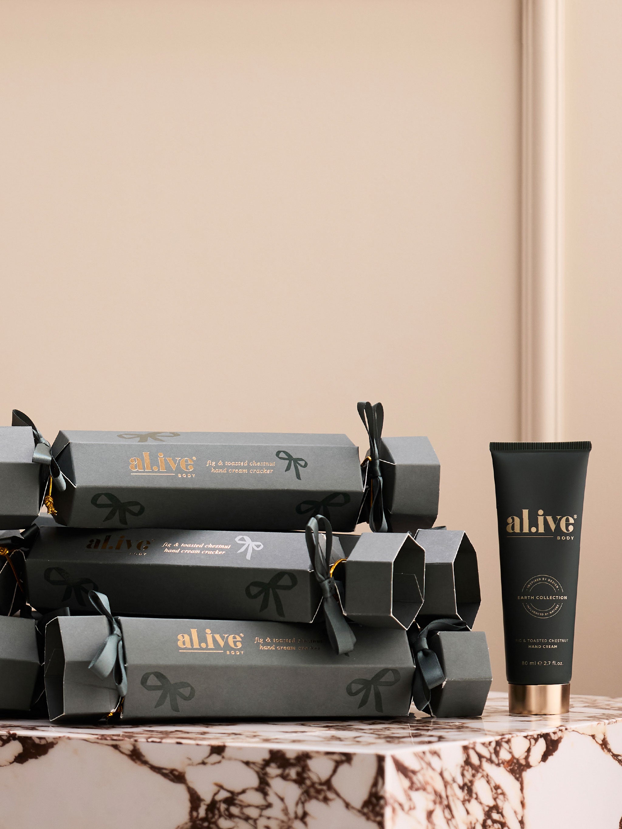 Alive Hand Cream Cracker Set