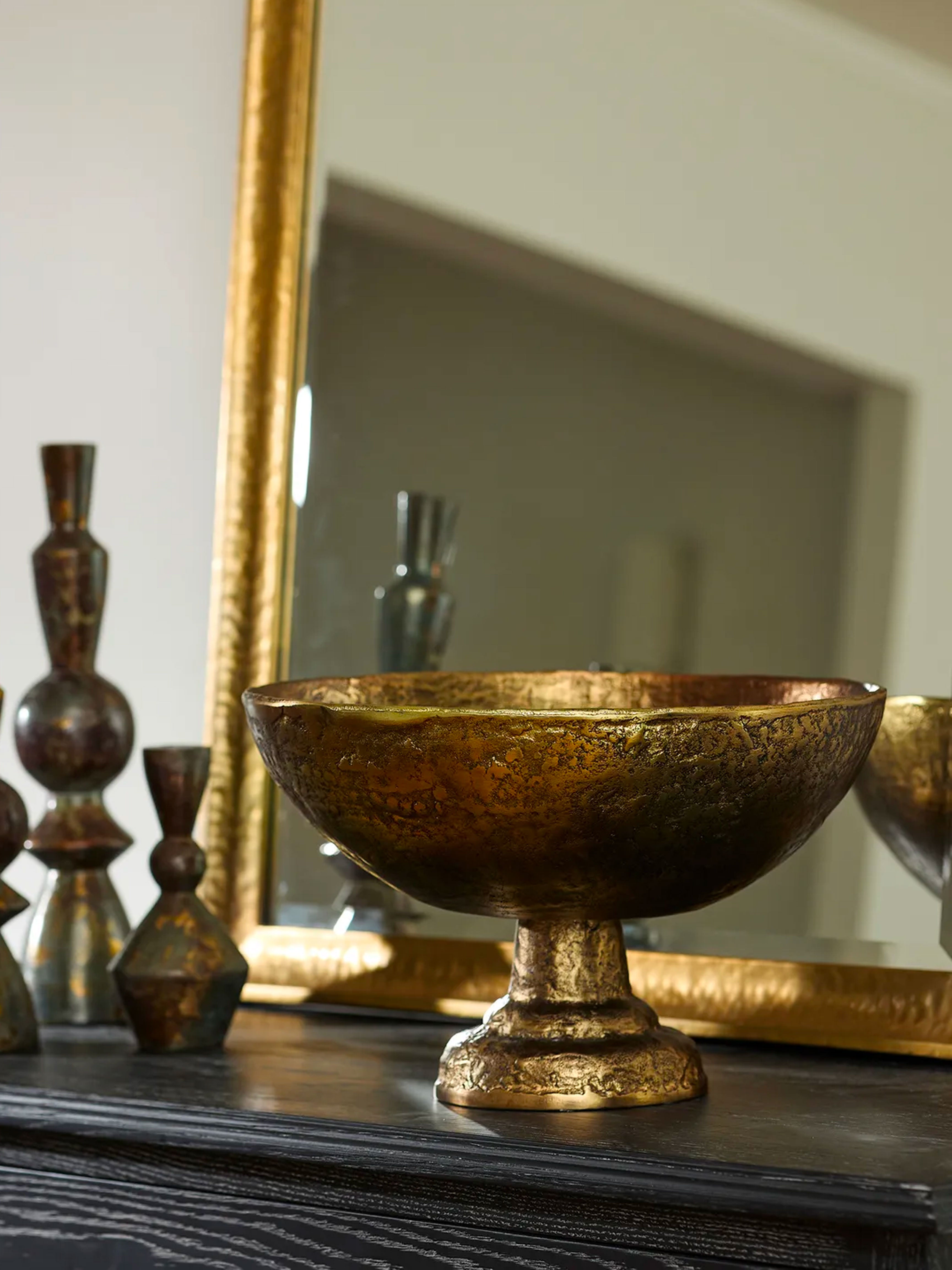 Babylon Bowl on Stand