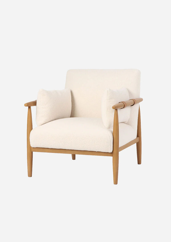 Betsy Lounge Chair
