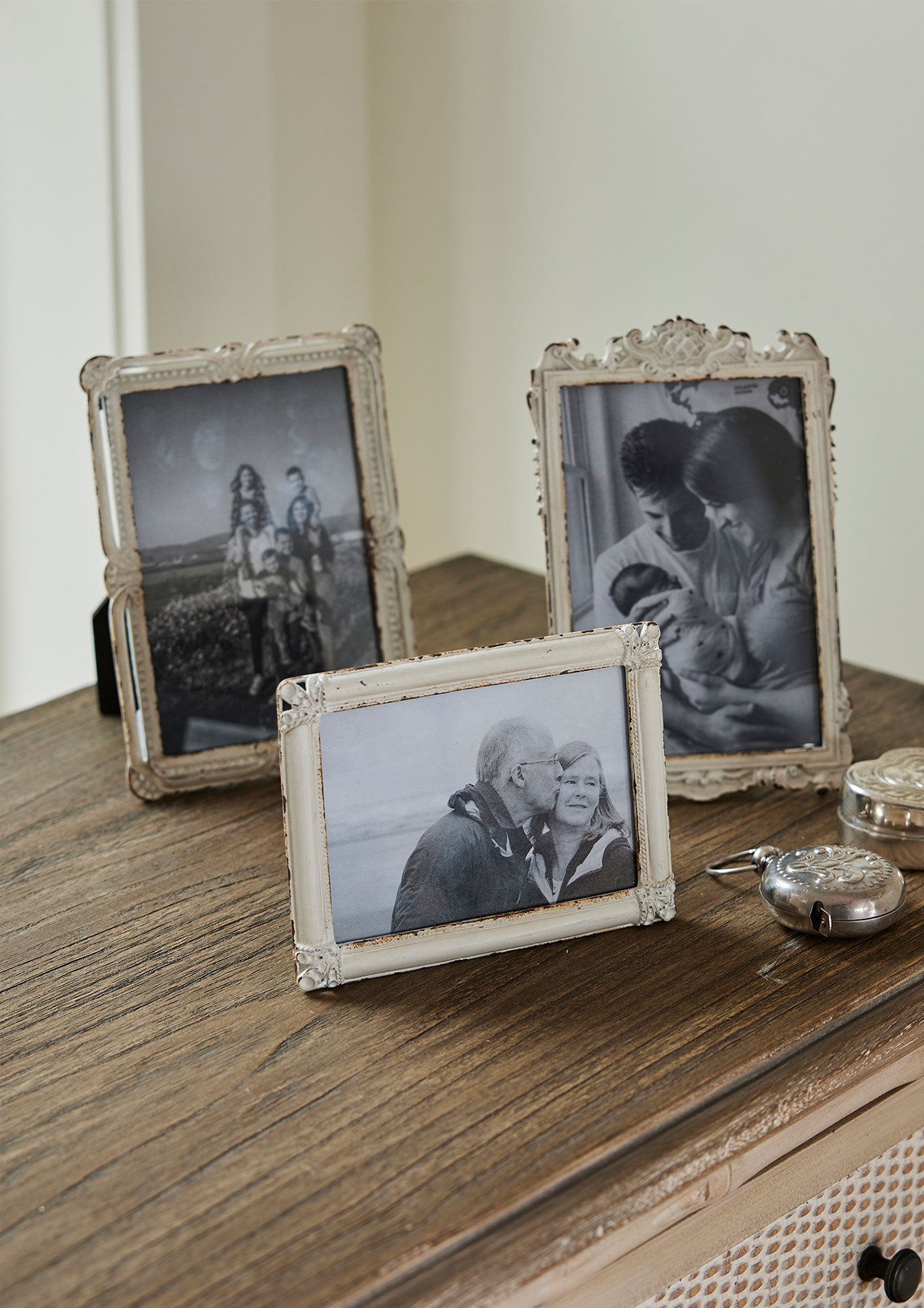 Brocante Filagree Top Photo Frame