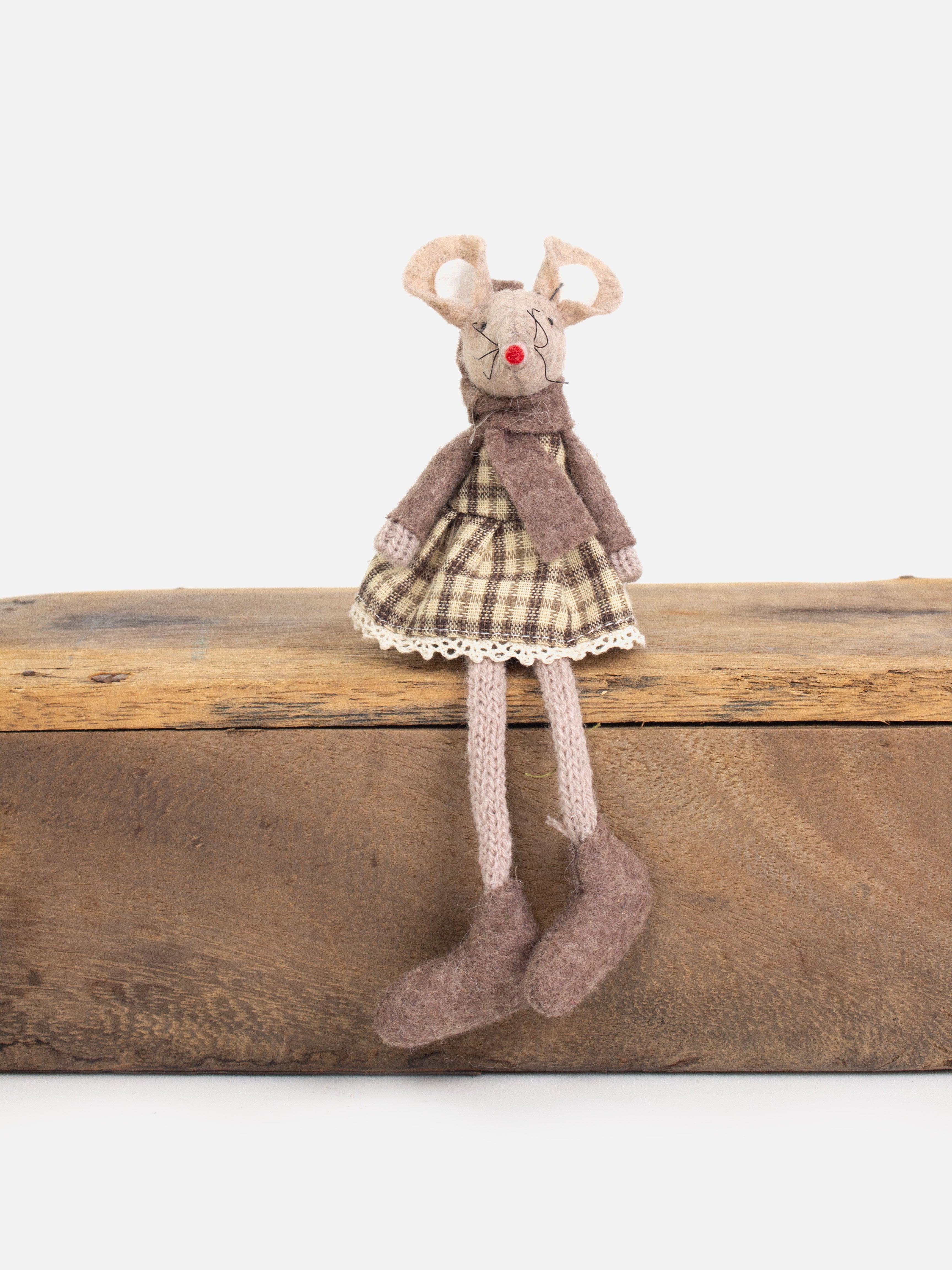 Brown Mouse Sitting
