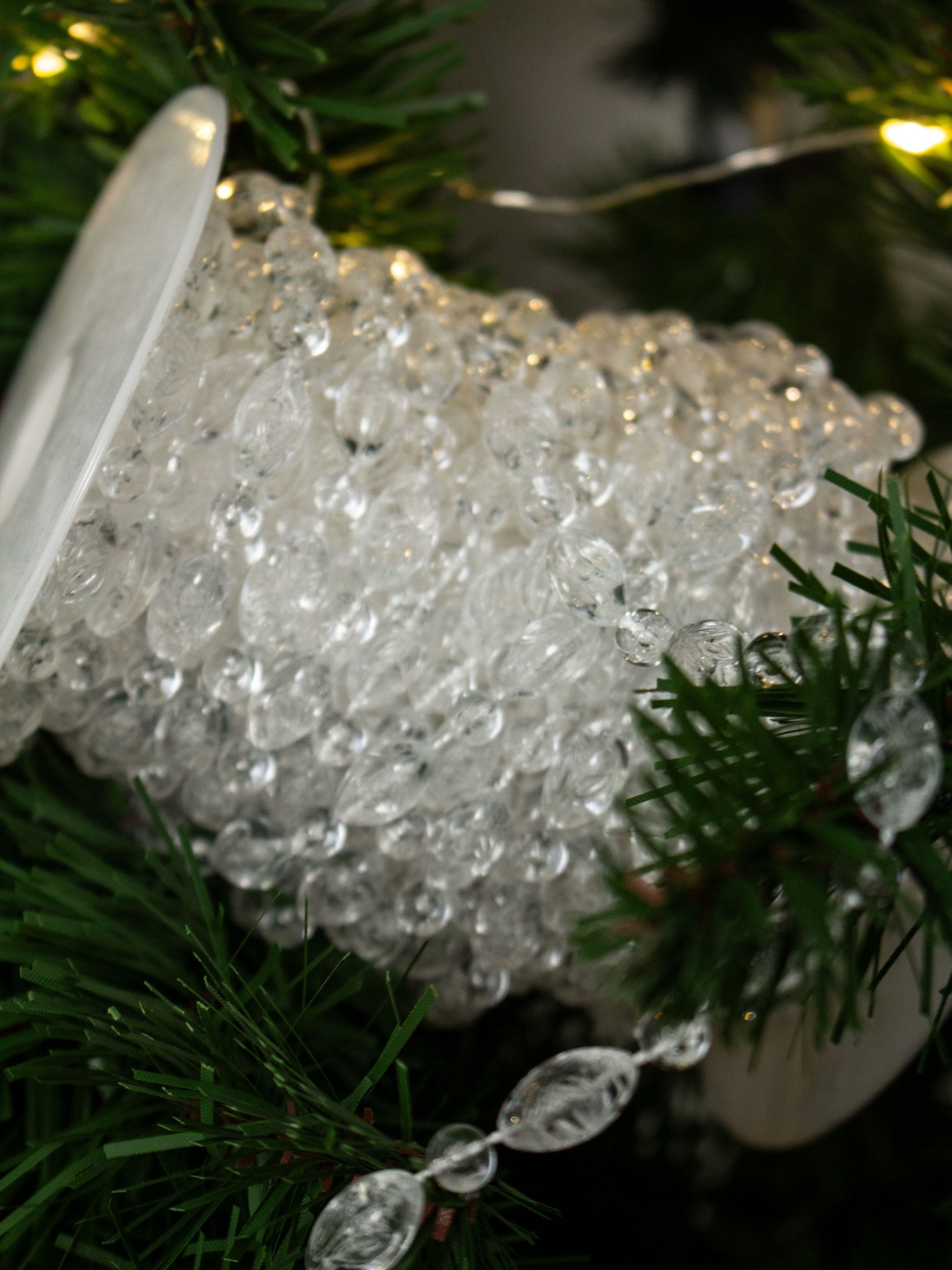 Crystal Look Chain Roll