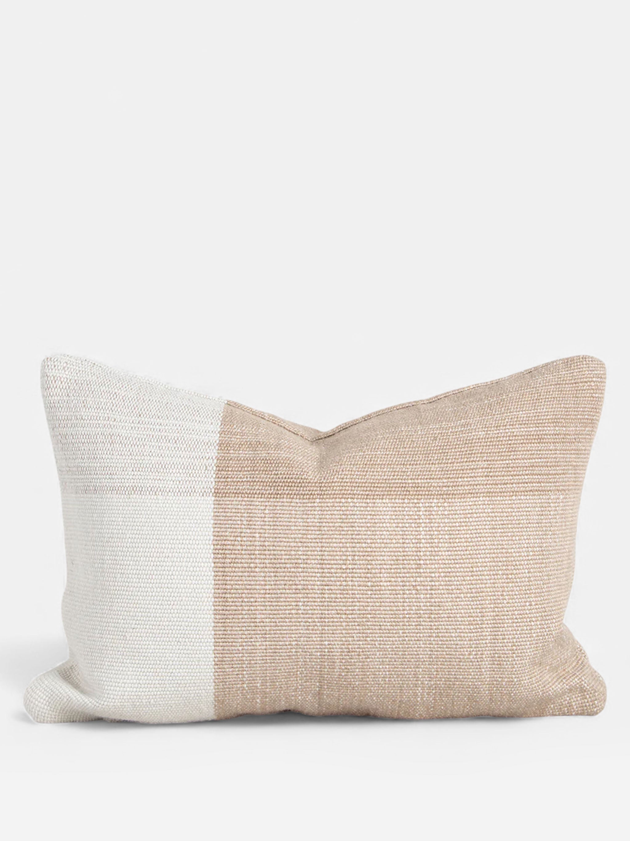 Finn Outdoor Lumbar Cushion Cover