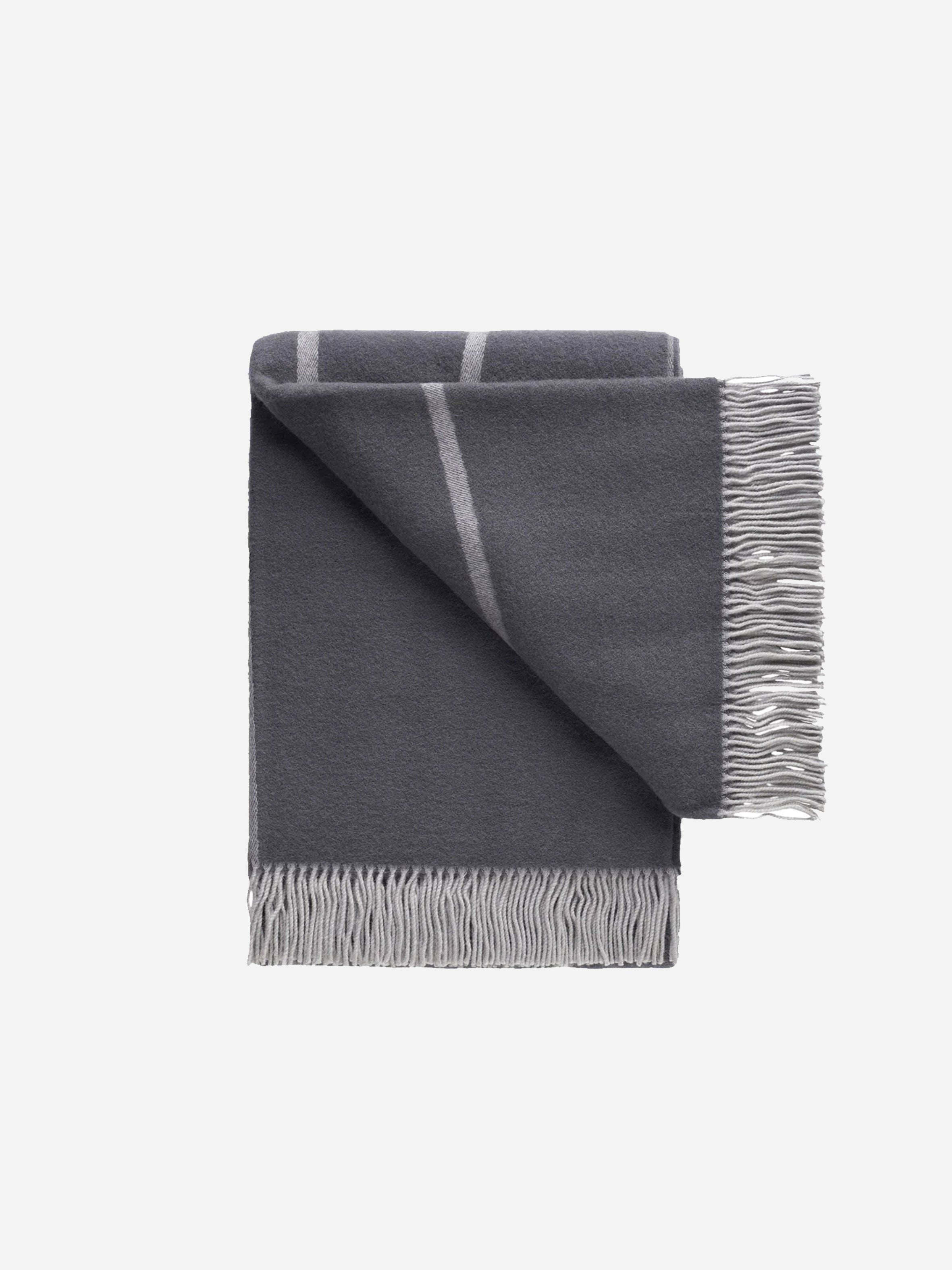Gibbston Throw Charcoal