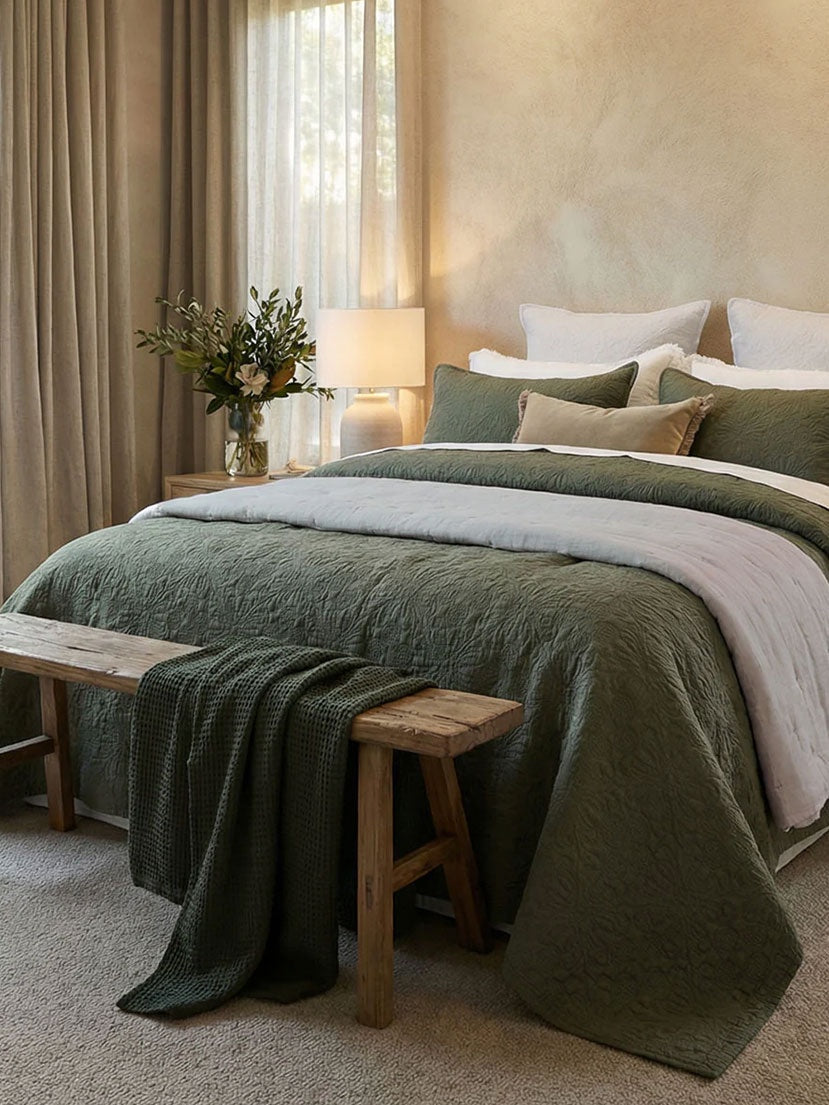 Hawthorne Ivy Bedspread Set