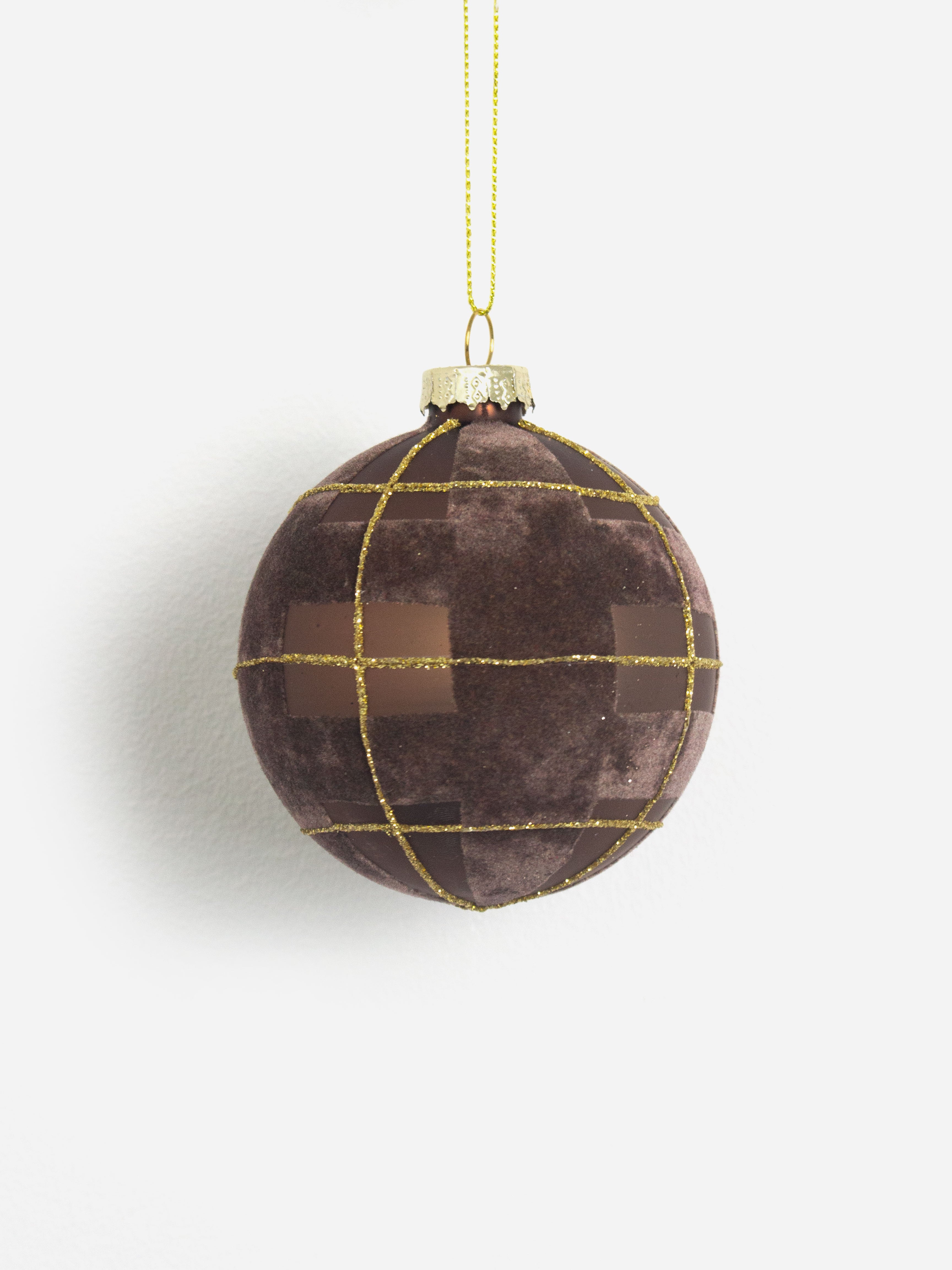 Highland Tobacco Glass Bauble