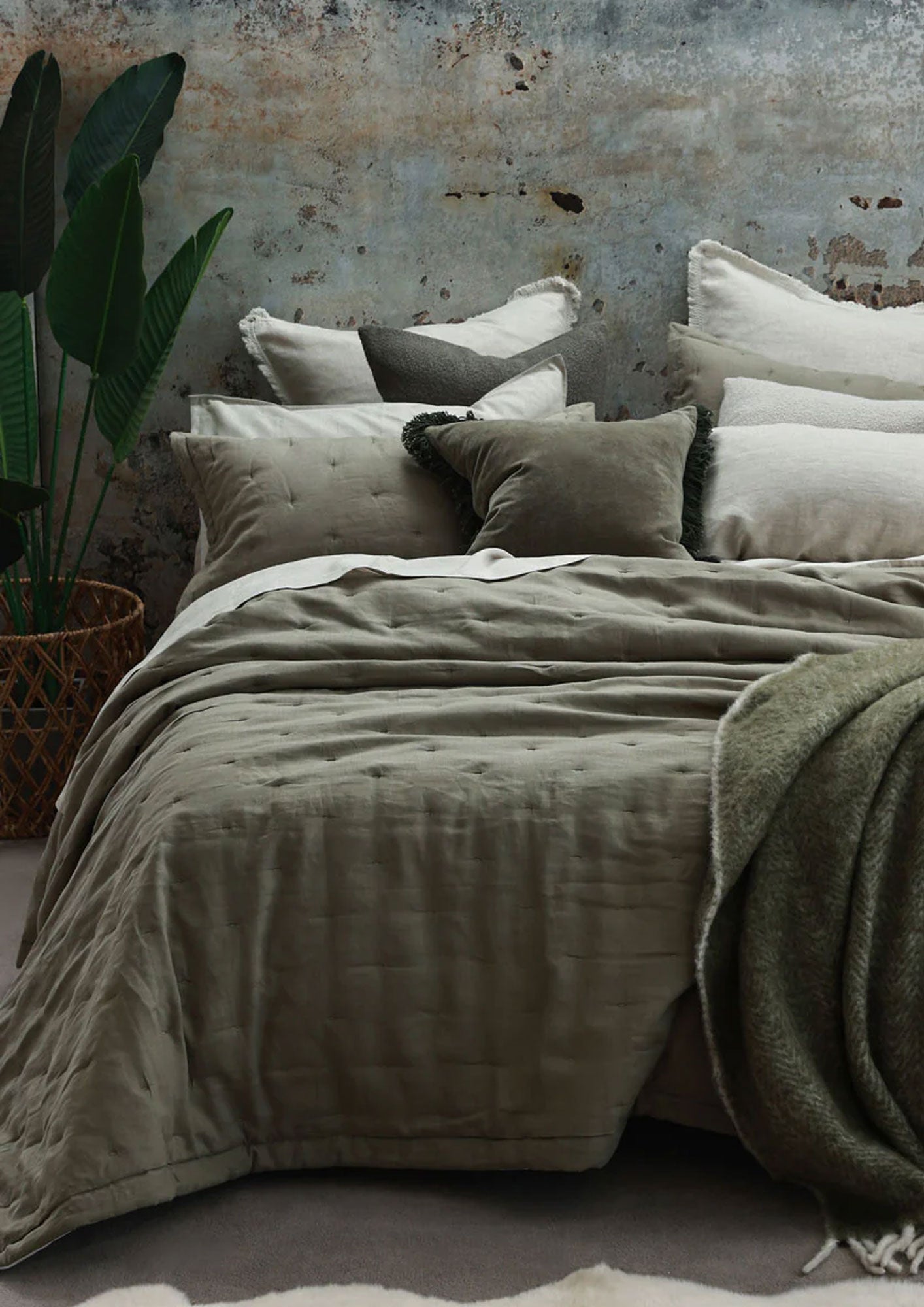 Laundered Linen Bedspread Set