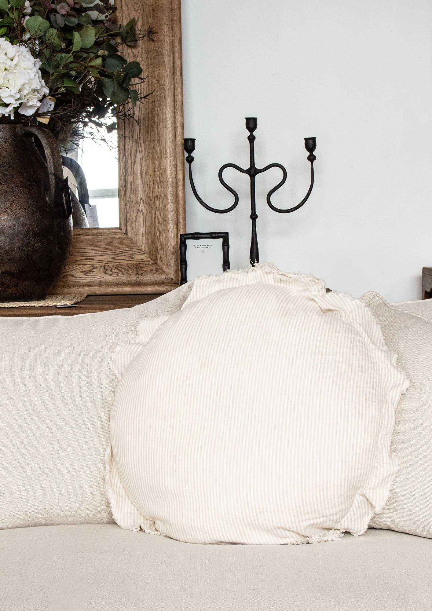 Linen Round Cushion