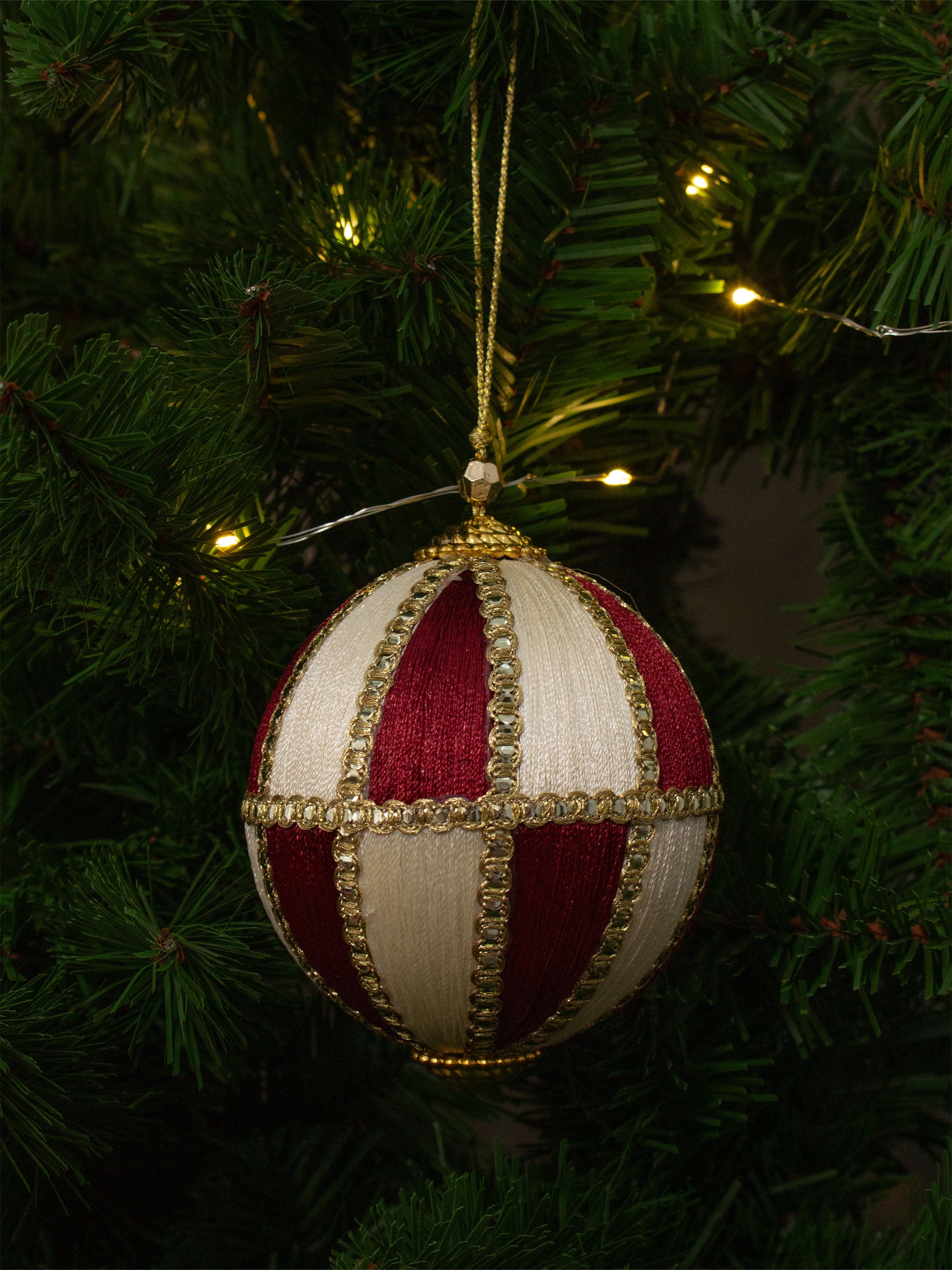 Majestic Burgundy Hanging Ball