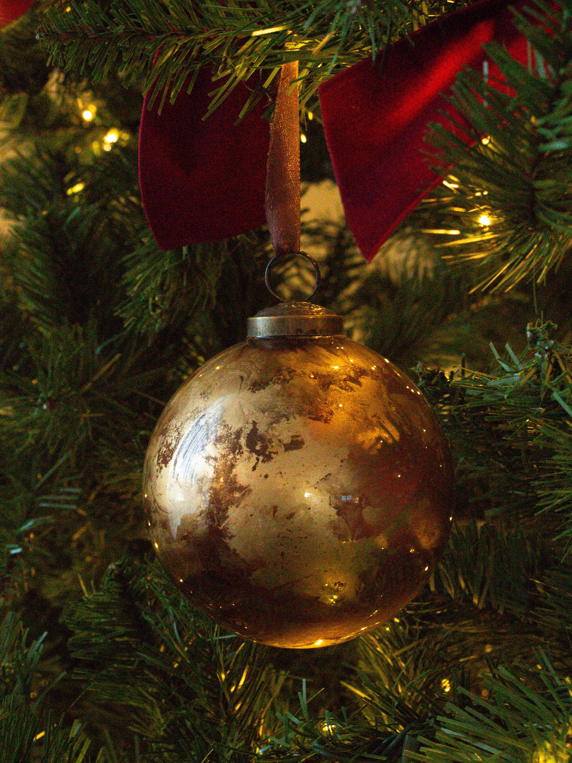 Marbleized Bauble Bronze Gold