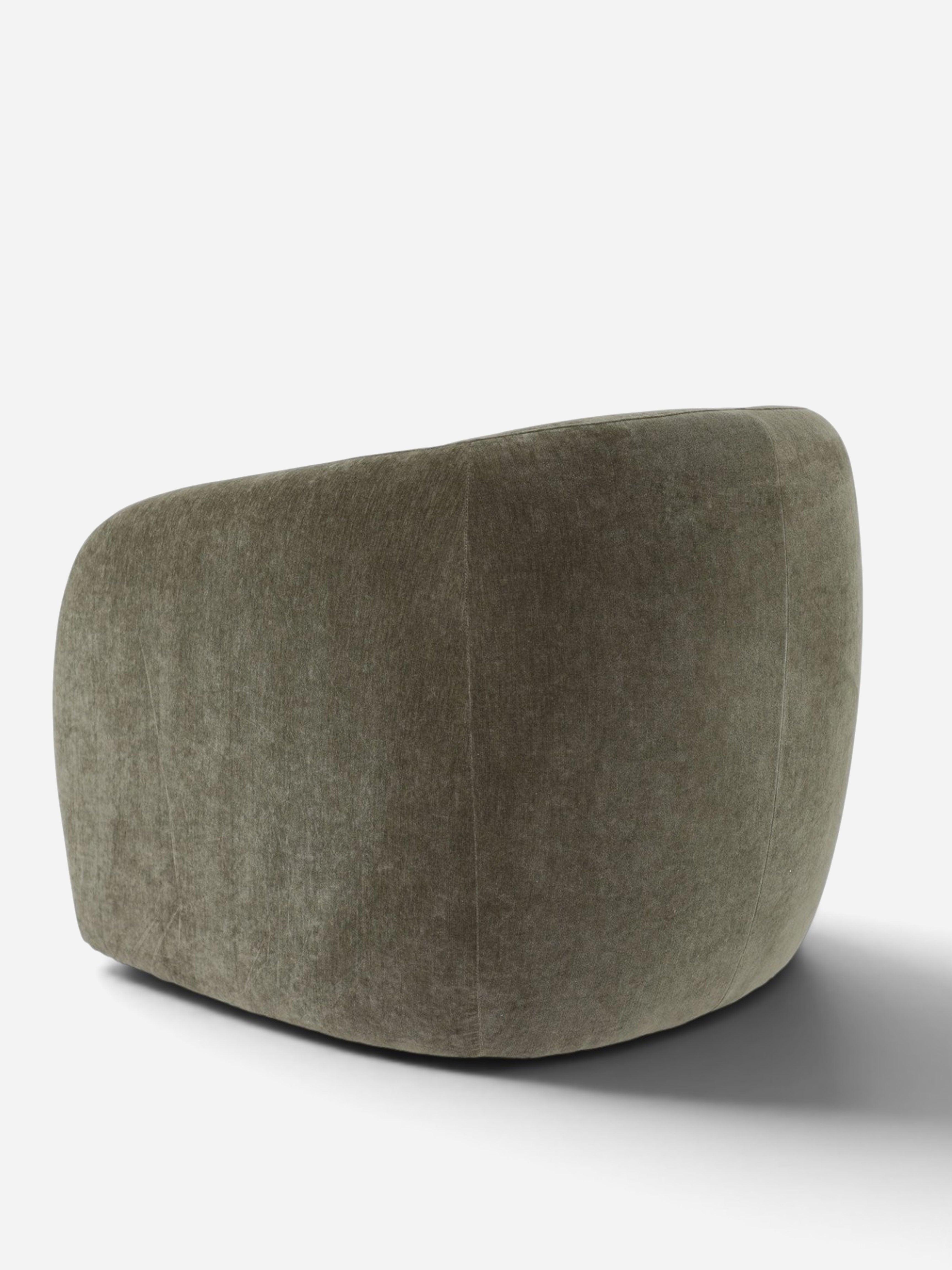 Max Moss Swivel Chair
