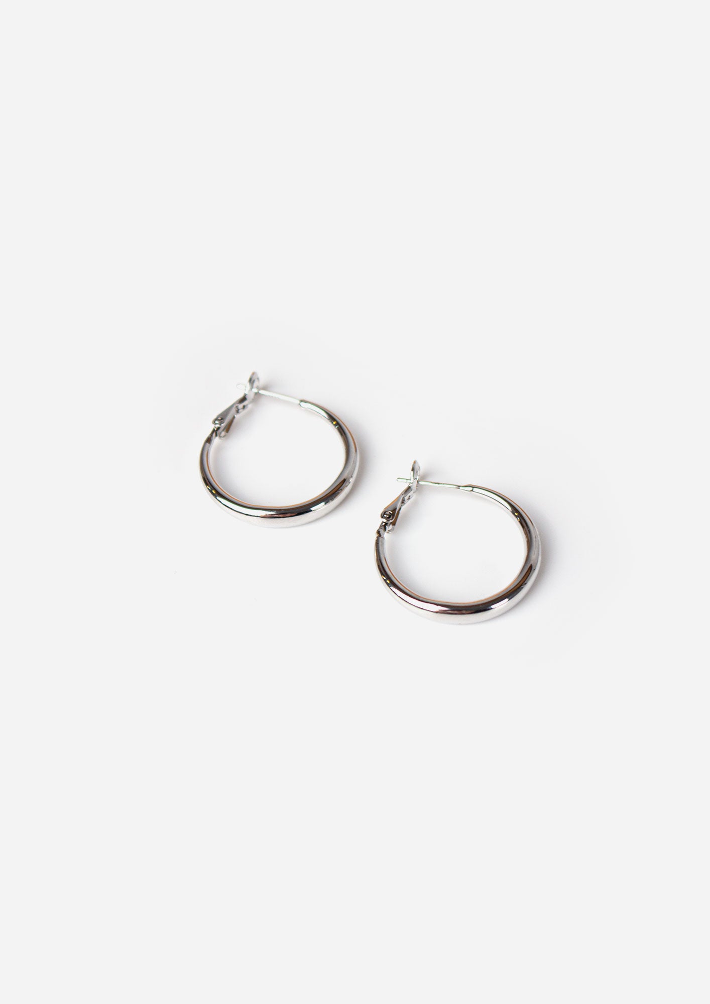 Medium Hoops