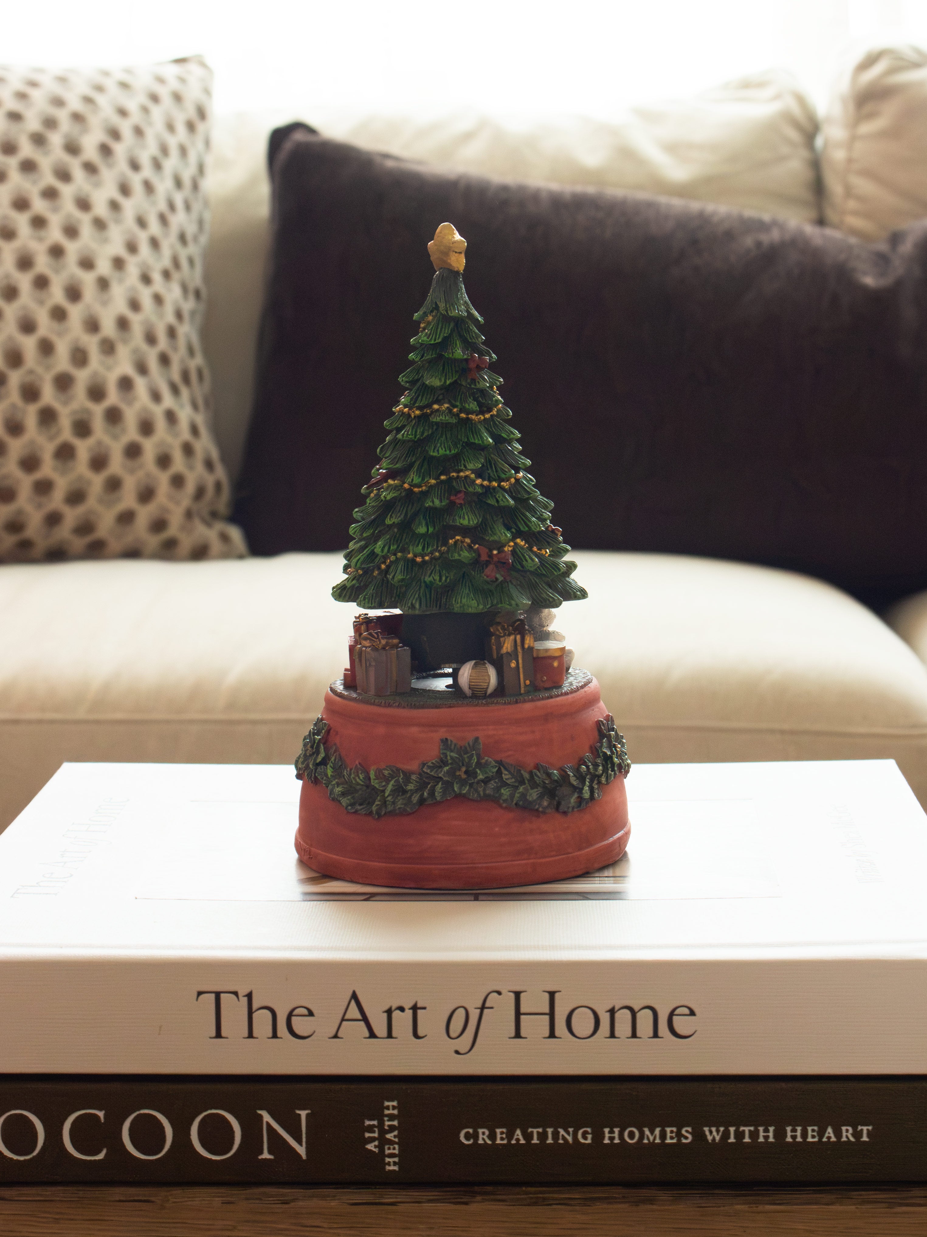 Noel Tree Music Box