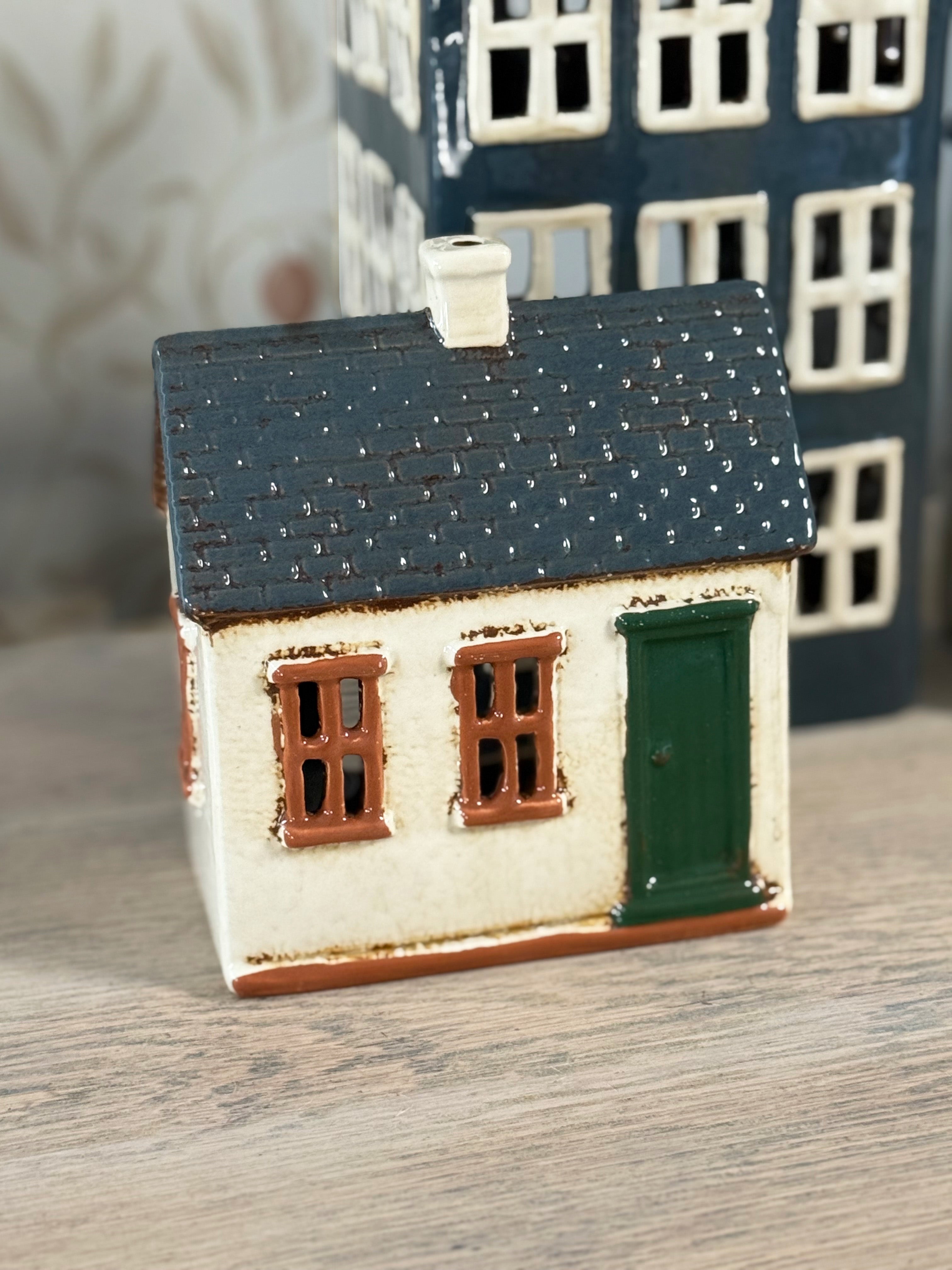 Cotswolds Country Tea Light Homestead