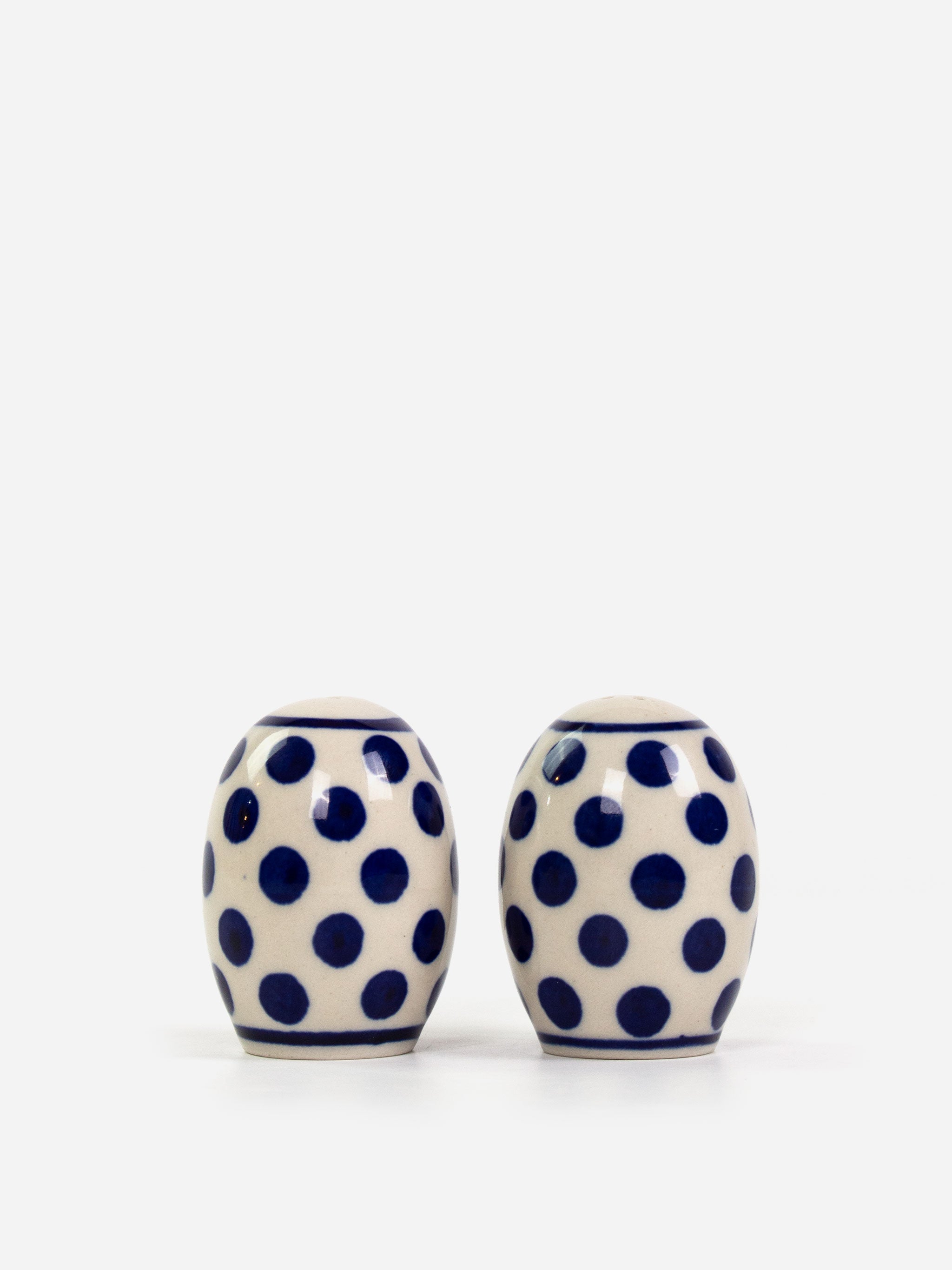 Set of Polishware small salt and pepper shakers featuring classic handpainted spots patterns