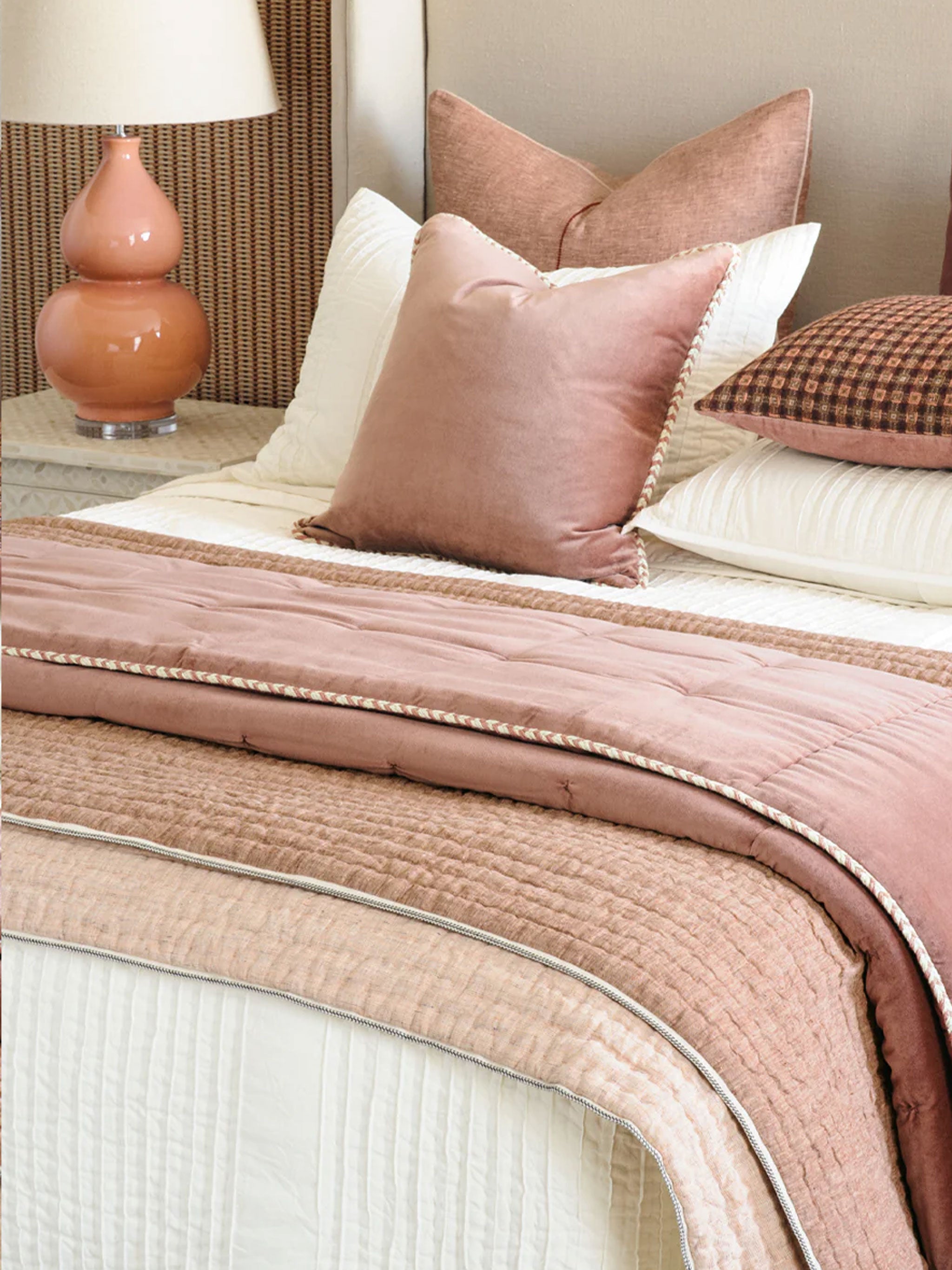 Puritsu Ivory Bedspread