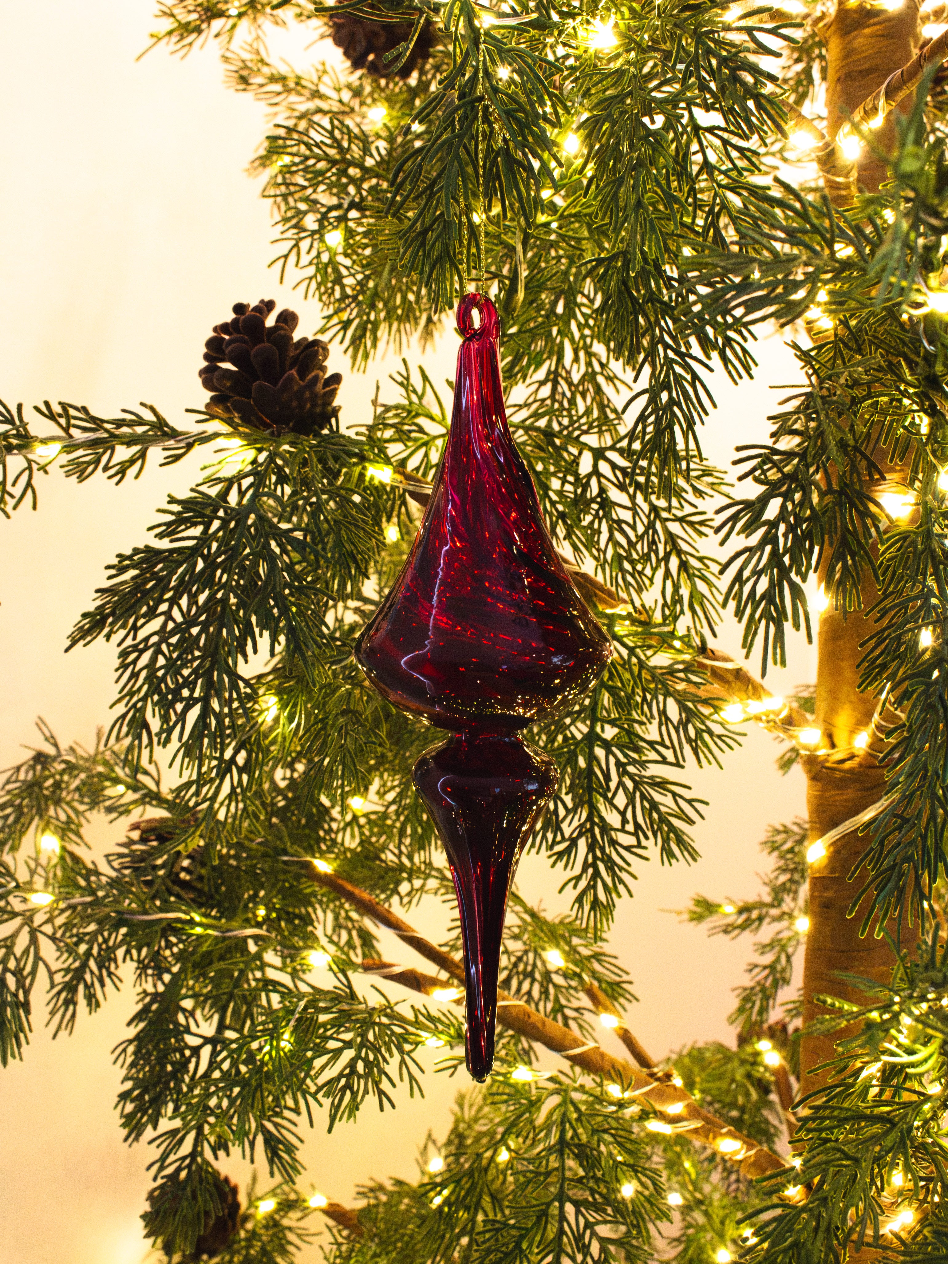 Seraphine Mulberry Glass Finial