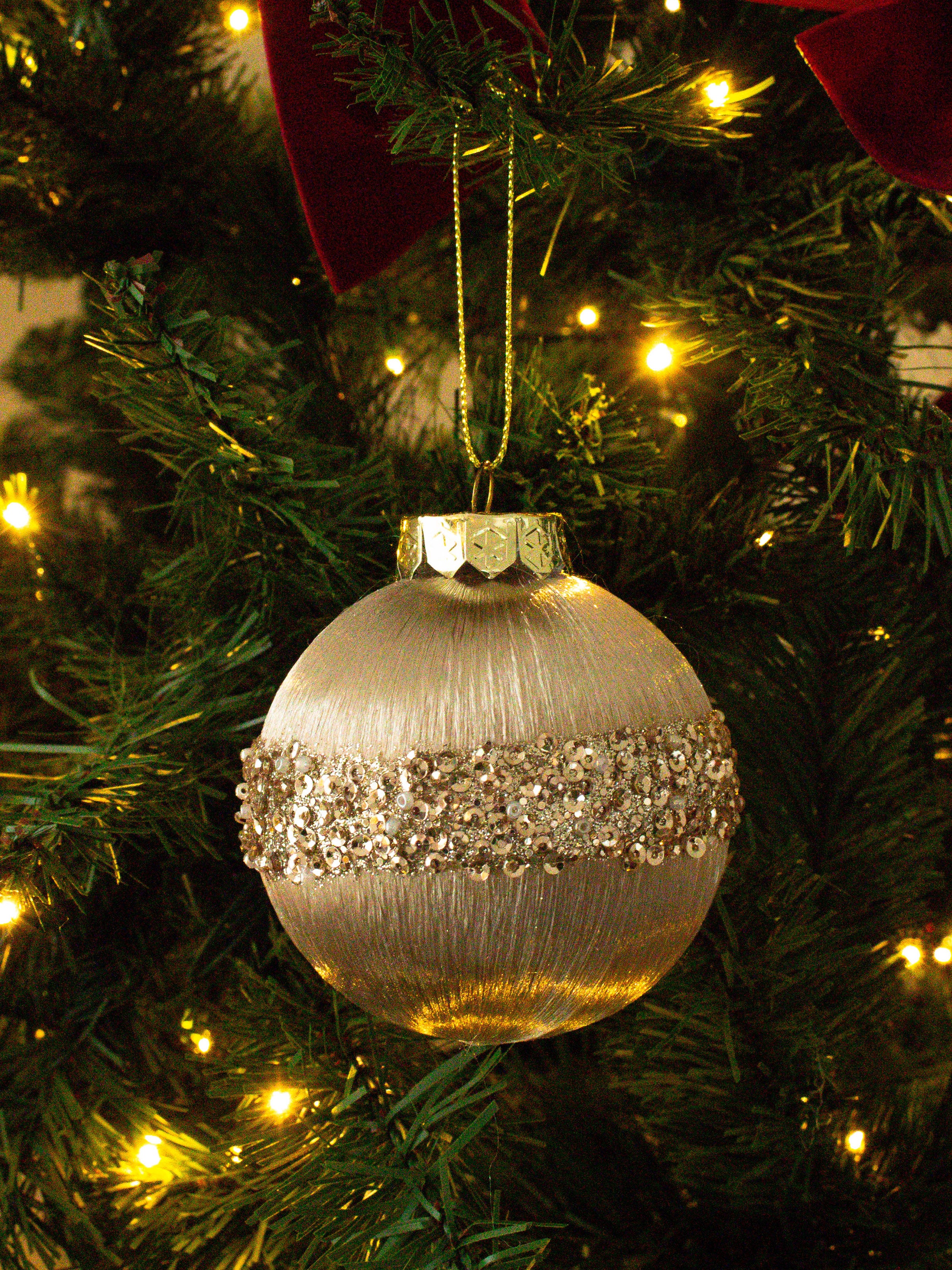 Silky Champagne Beaded Band Bauble