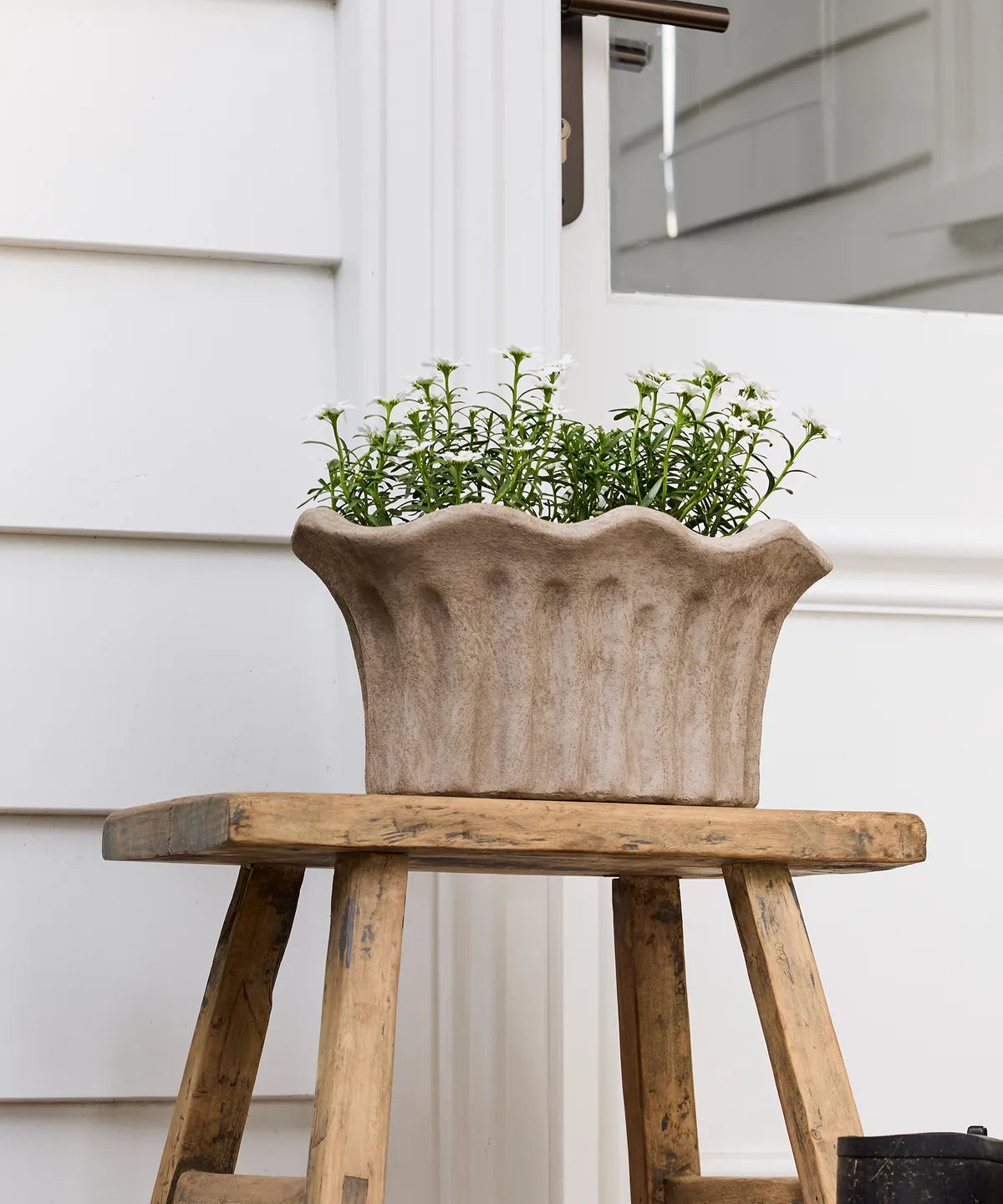 Terra Oval Fluted Planter