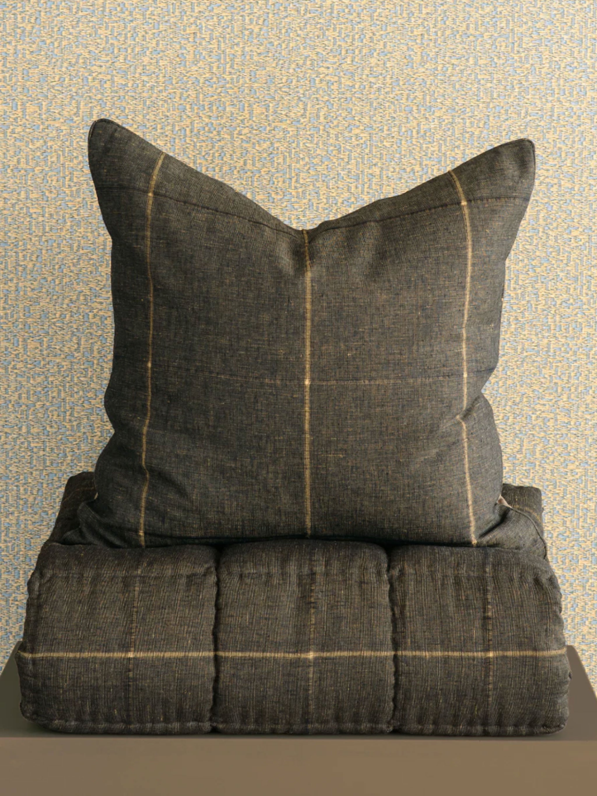 Tobiishi Chocolate Eurocase Set