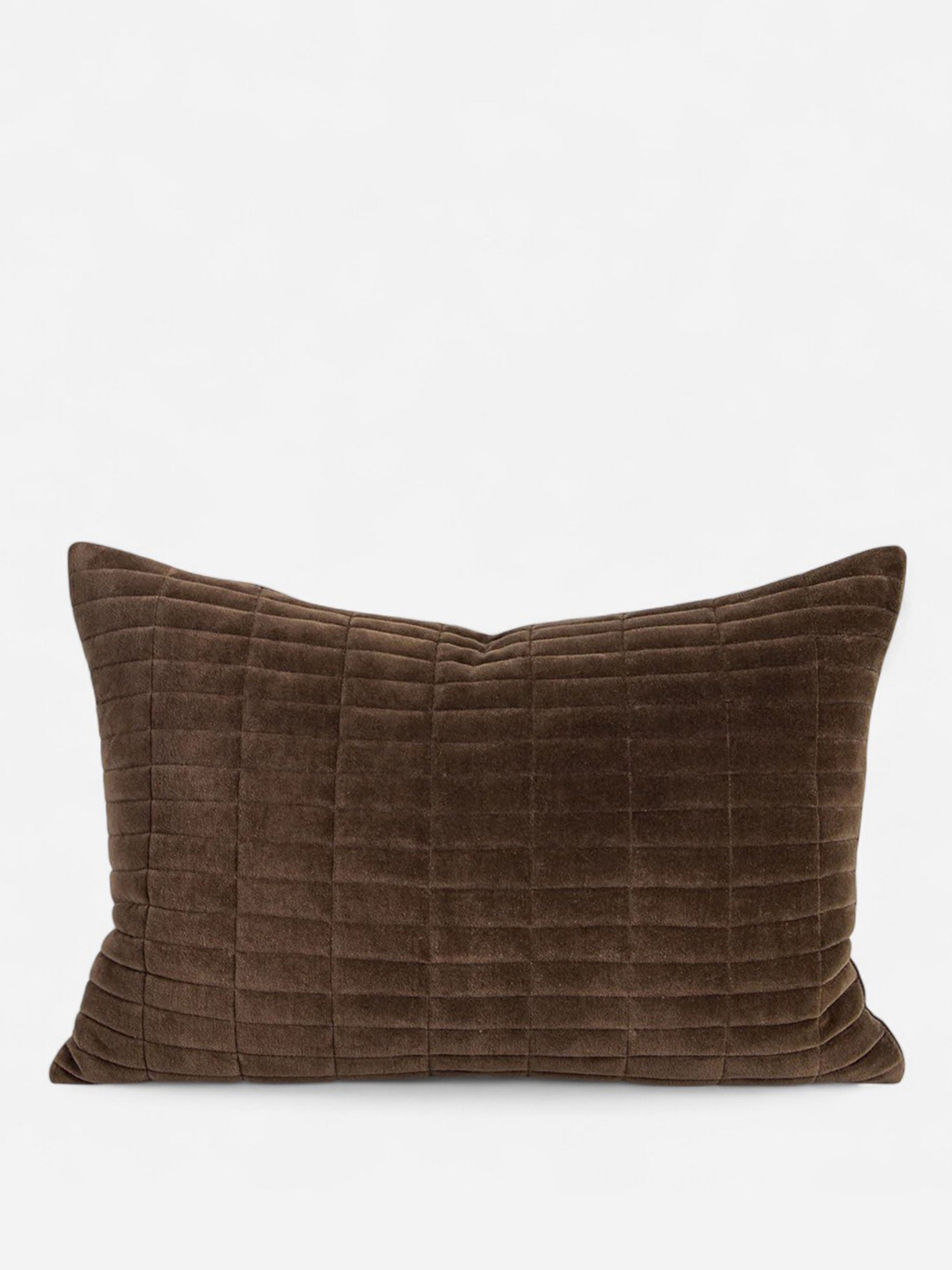Turner Lumbar Cushion Cover