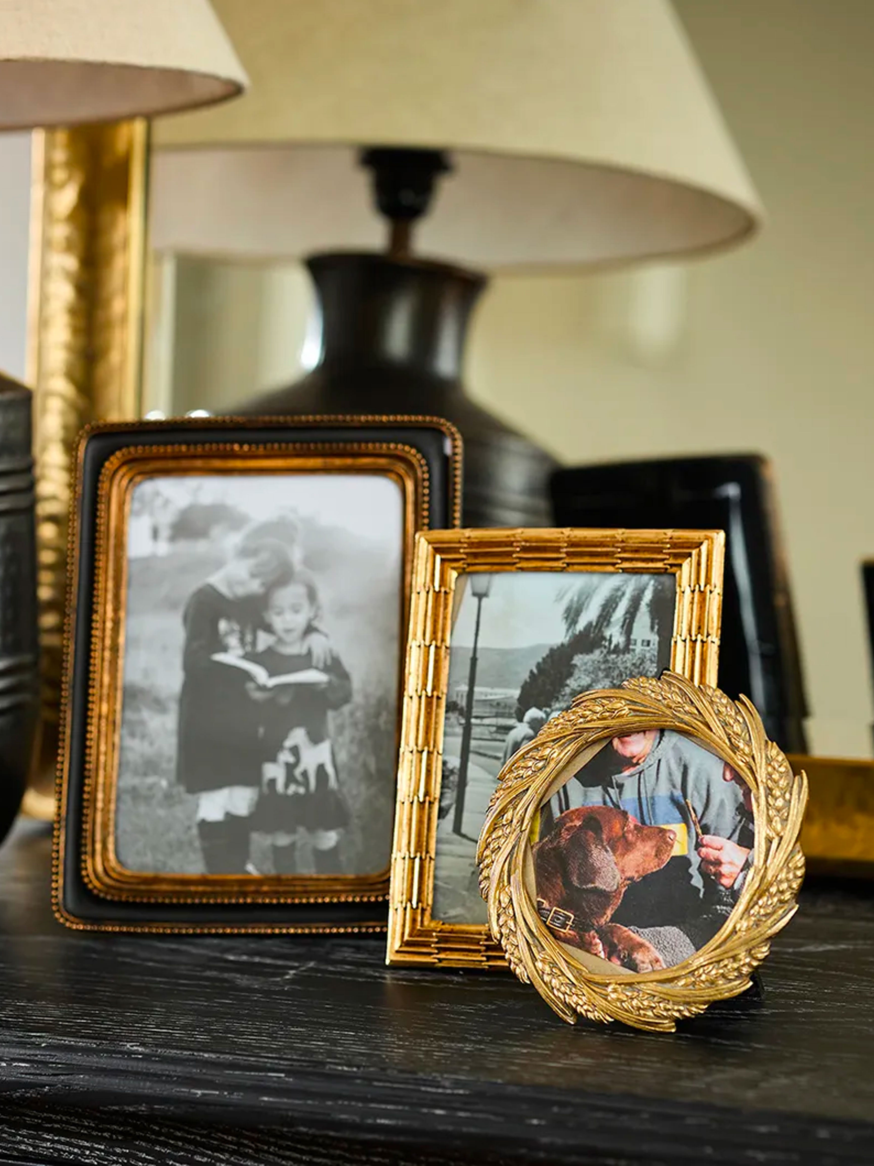 Wheat Round Photo Frame