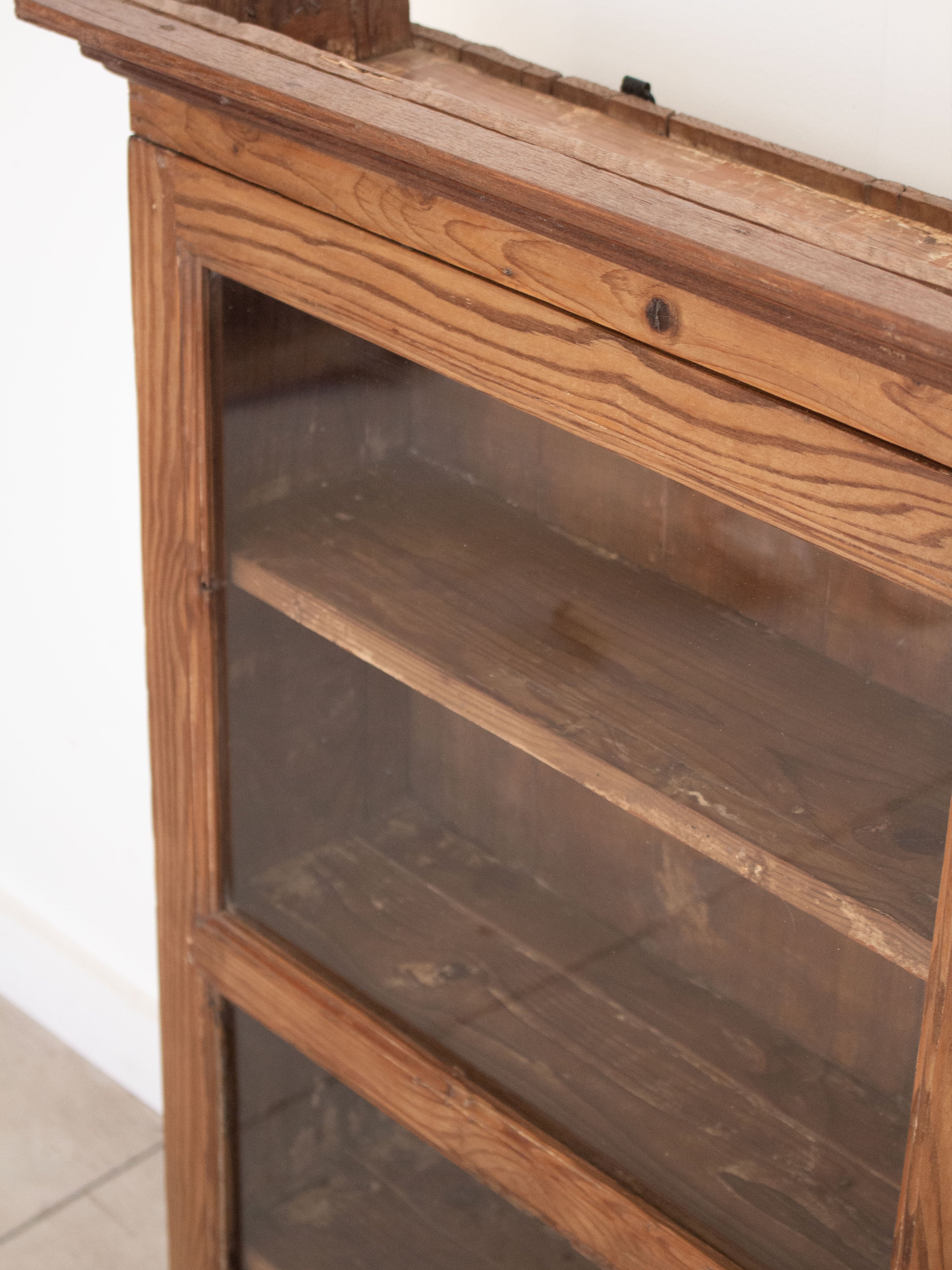 Wren Vintage Small Glass Cabinet