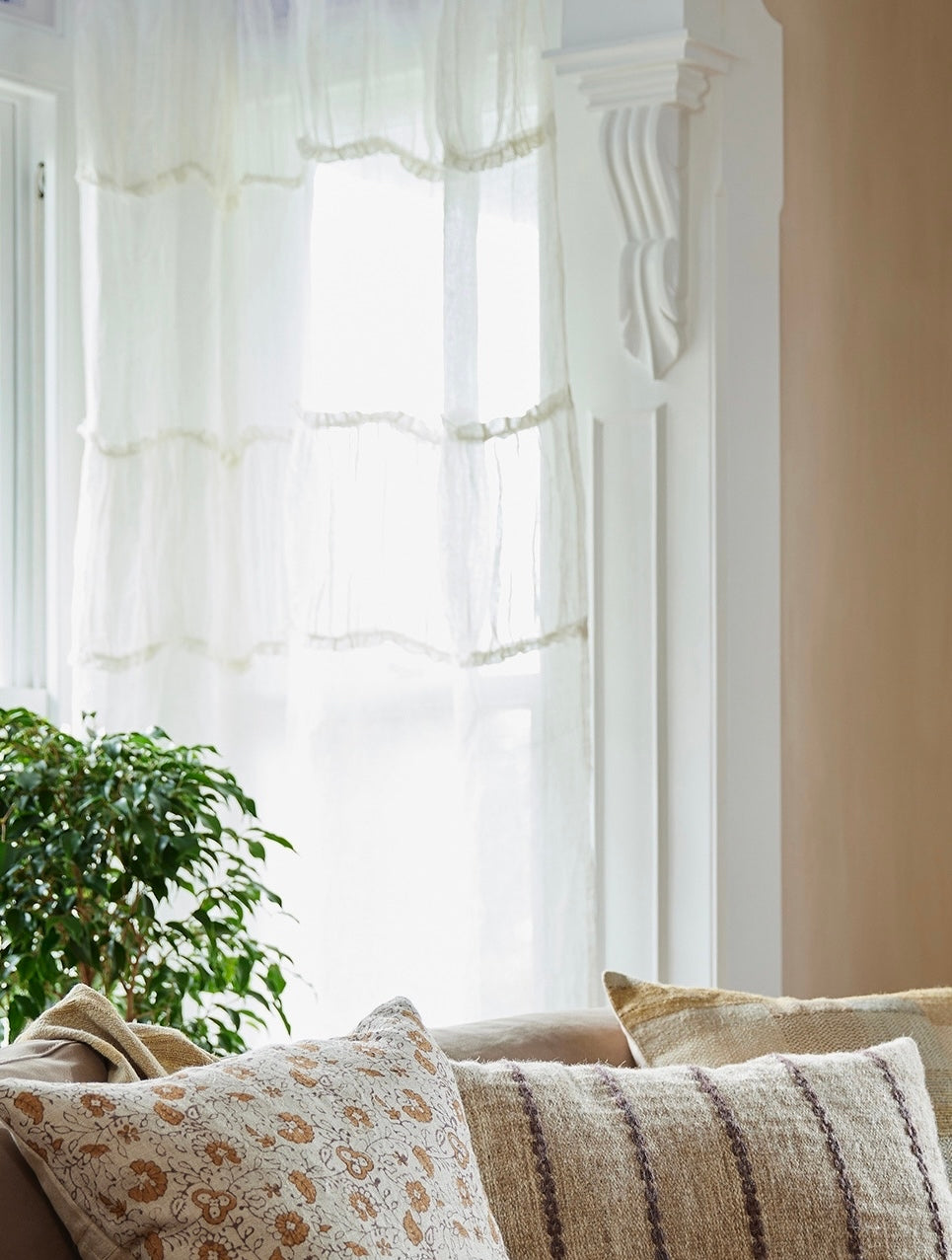 Ruffles Linen Curtain White