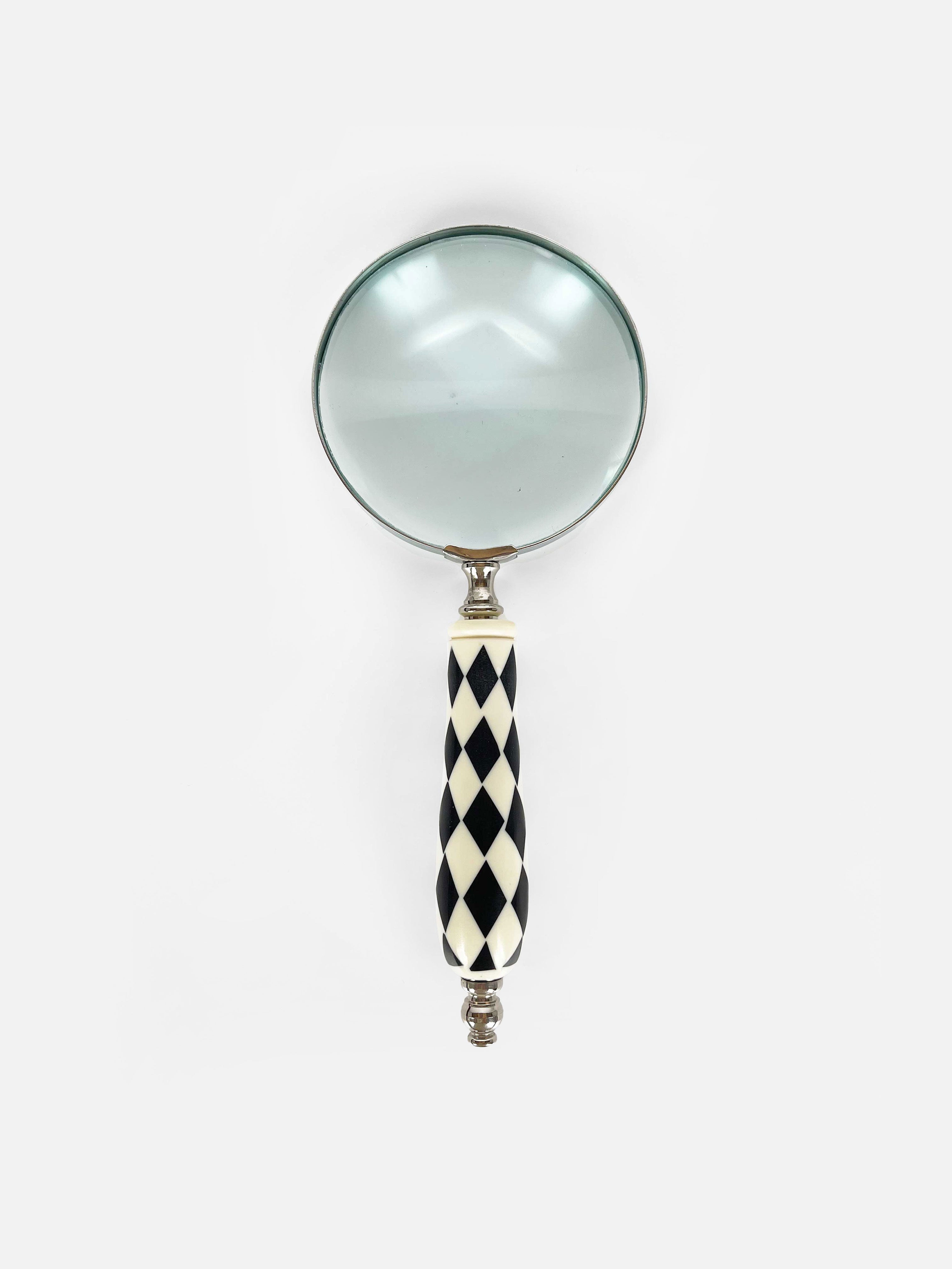 Diamond Pattern Magnifying Glass