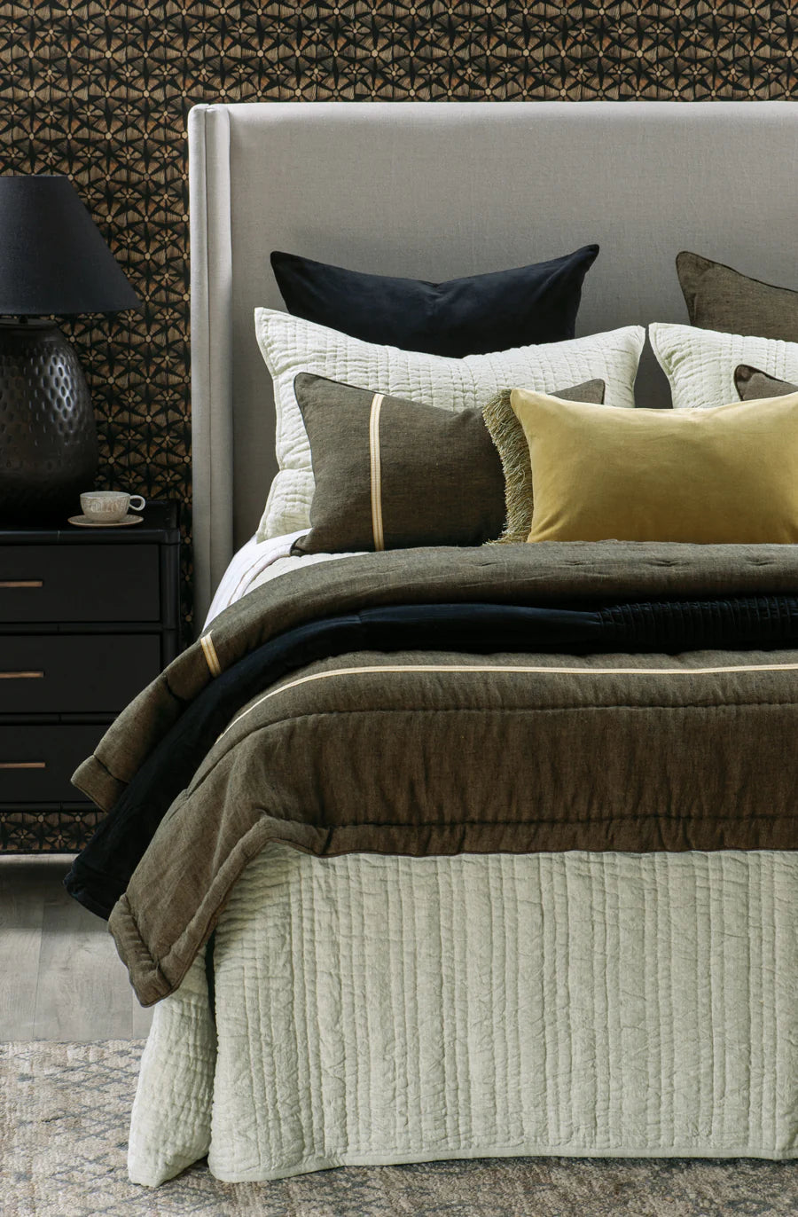 Luchesi Comforter | Bronze
