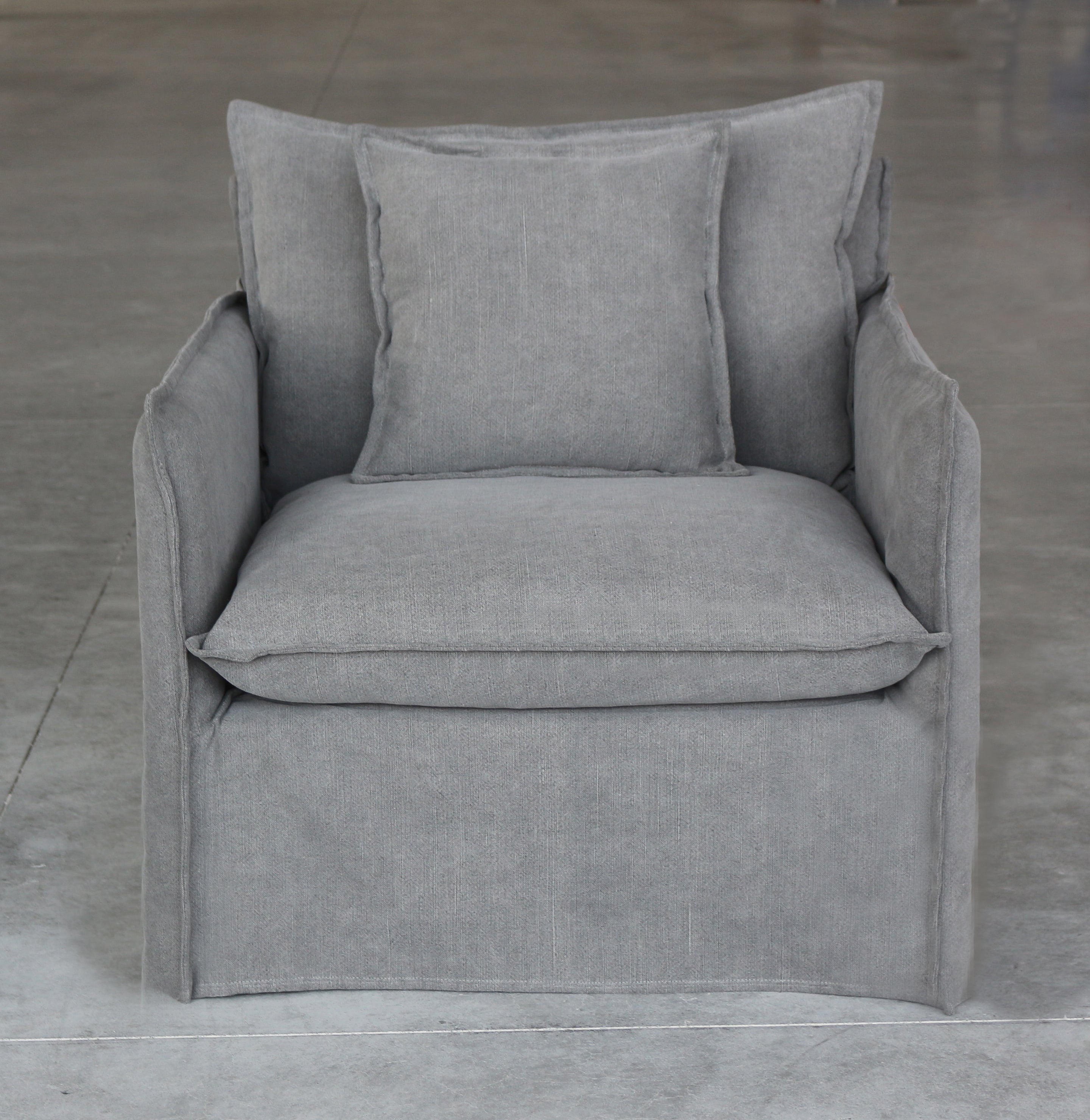 Wallace Armchair | Grey