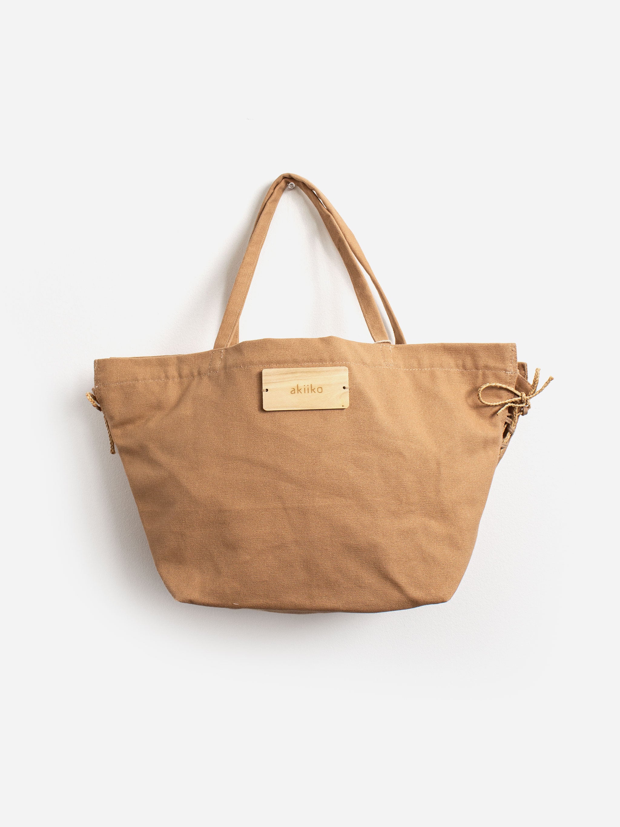 Akiiko Raffia Tote