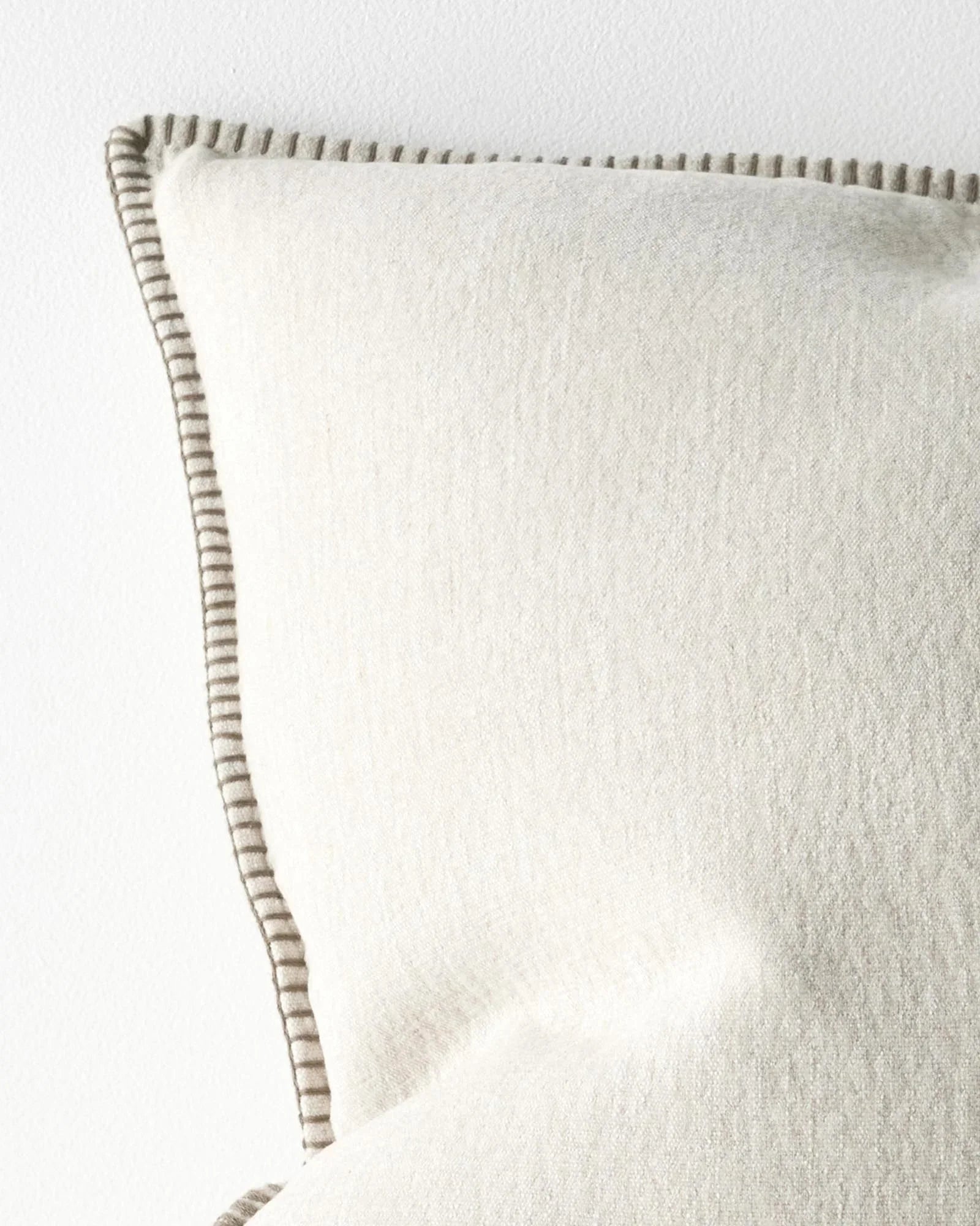Alba Cushion