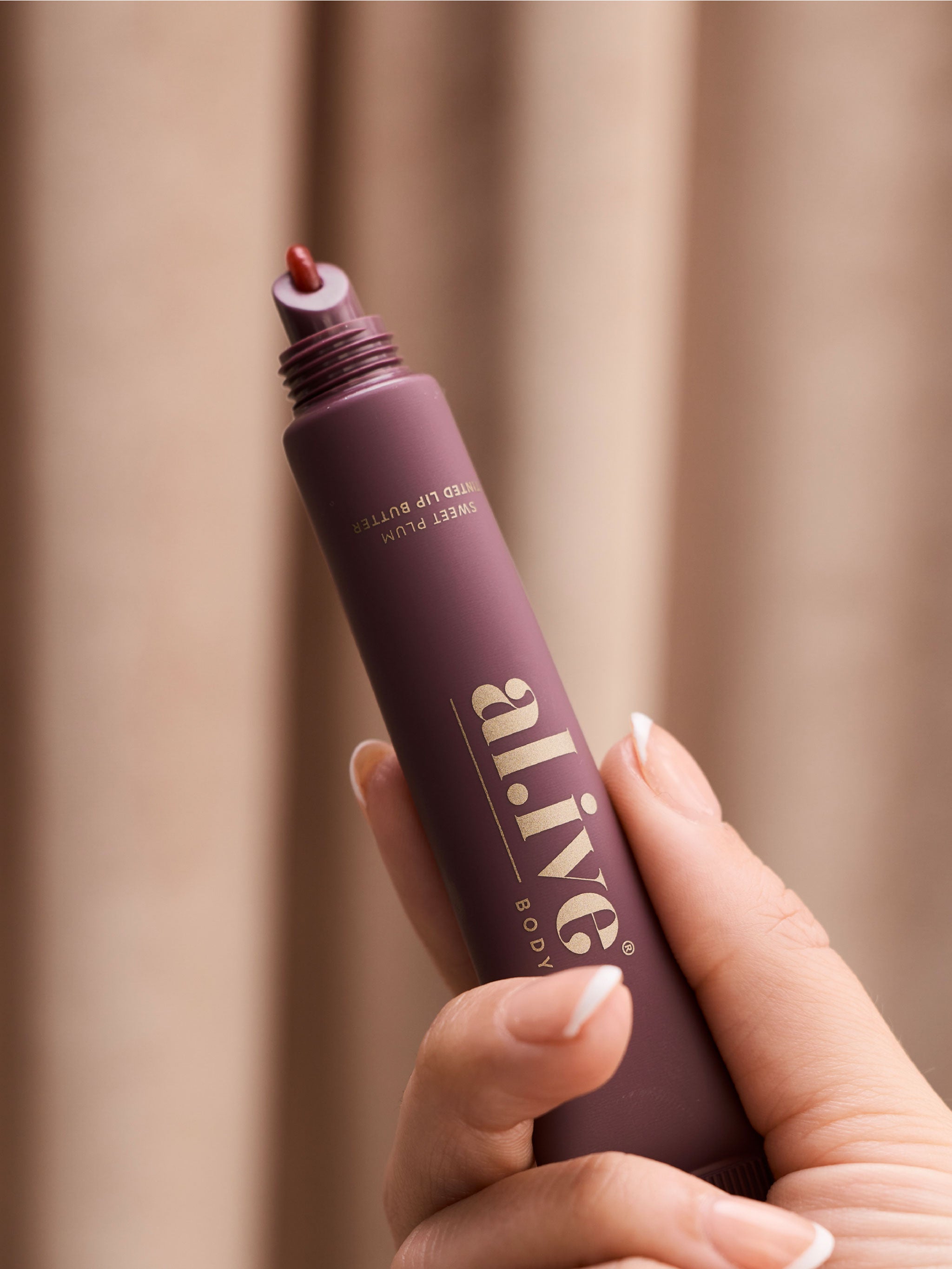 Alive Tinted Lip Butter Ornament