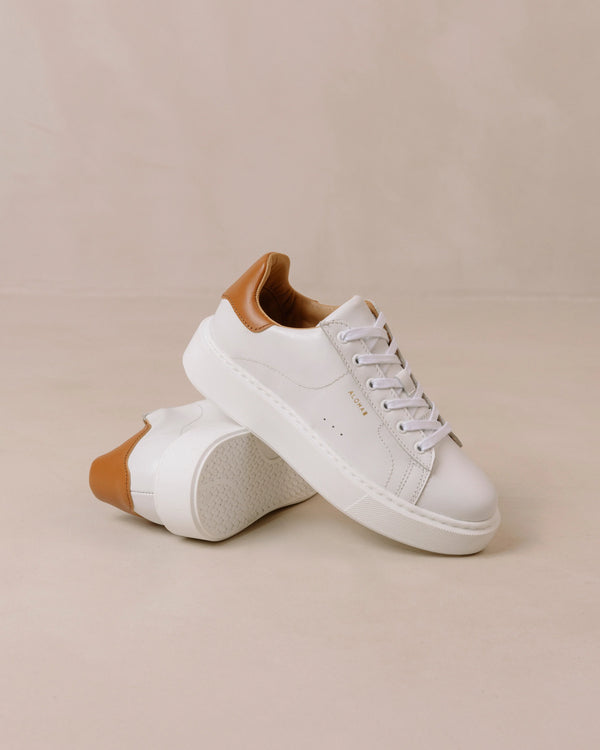 Alohas White & Tan Sneakers