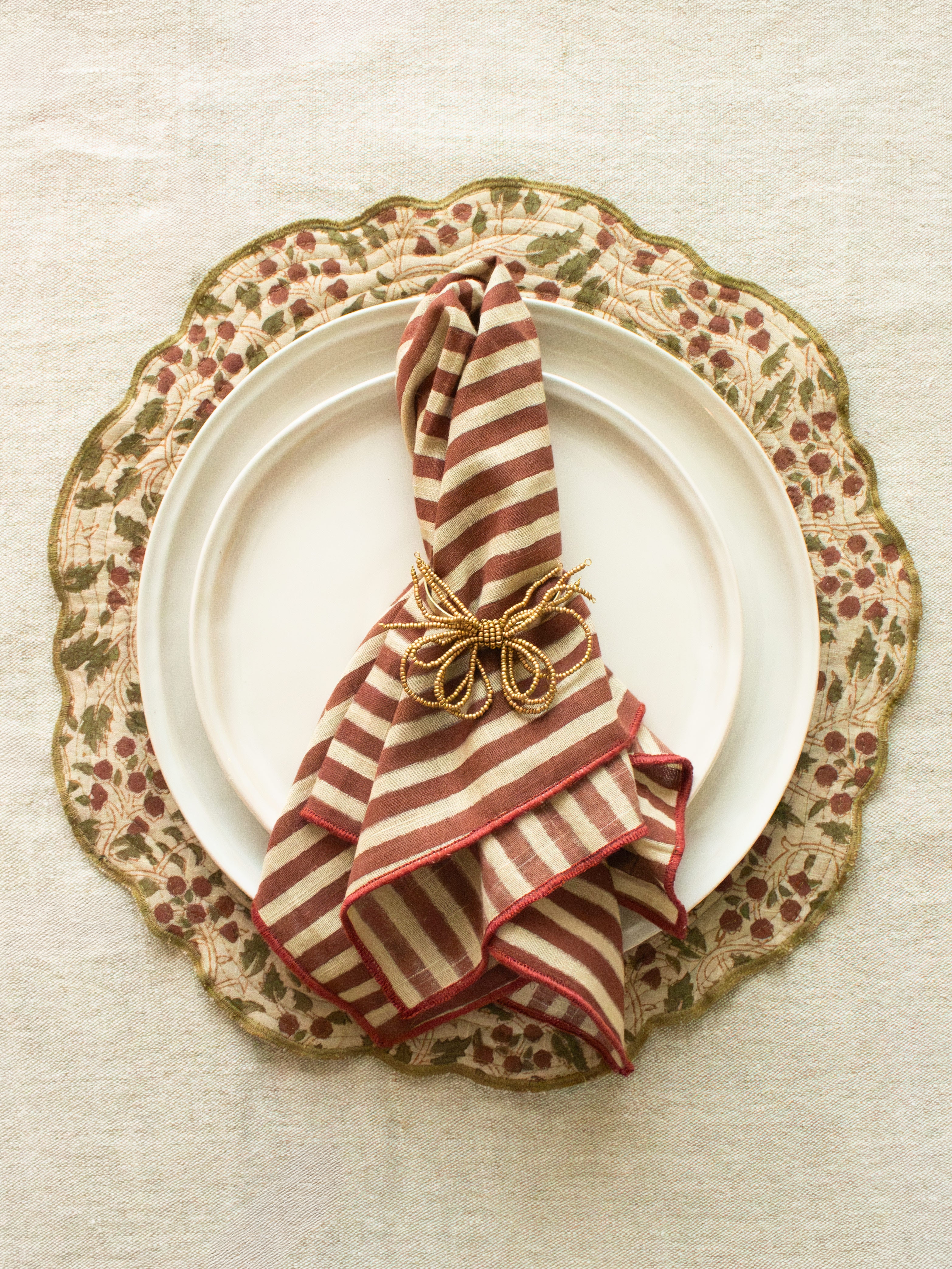Berry and Vine Quilted Placemat