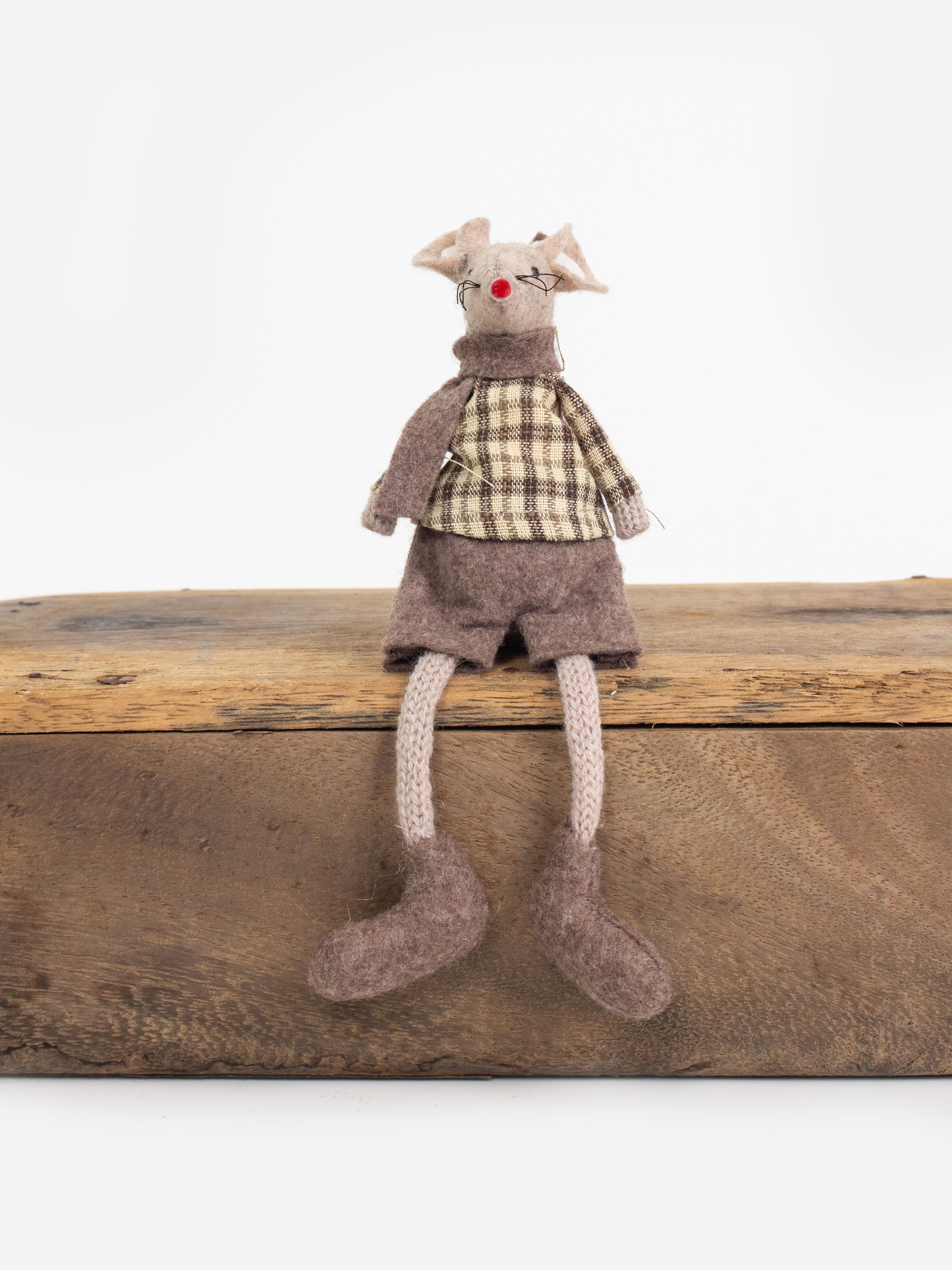 Brown Mouse Sitting