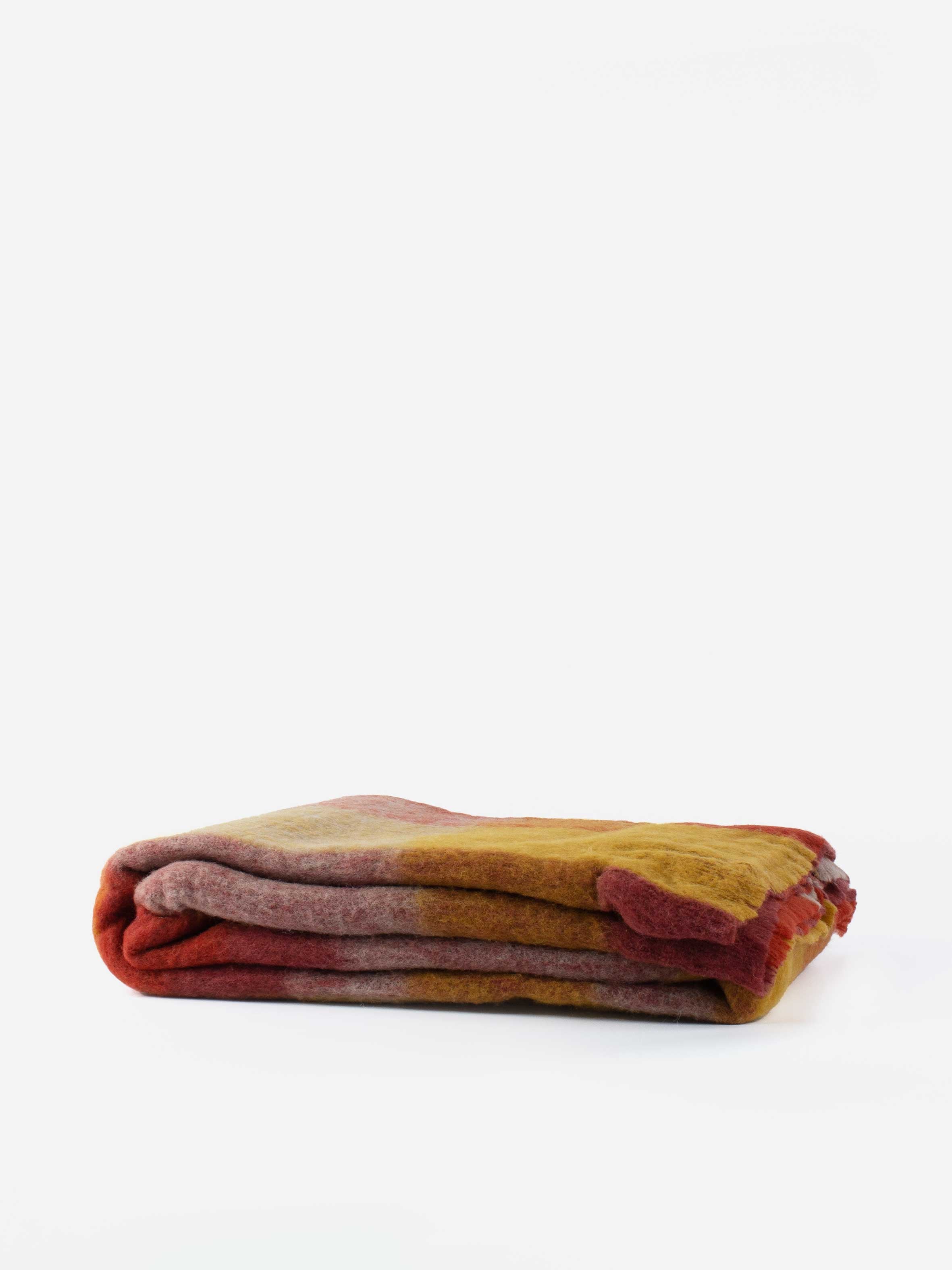 Castell Throw