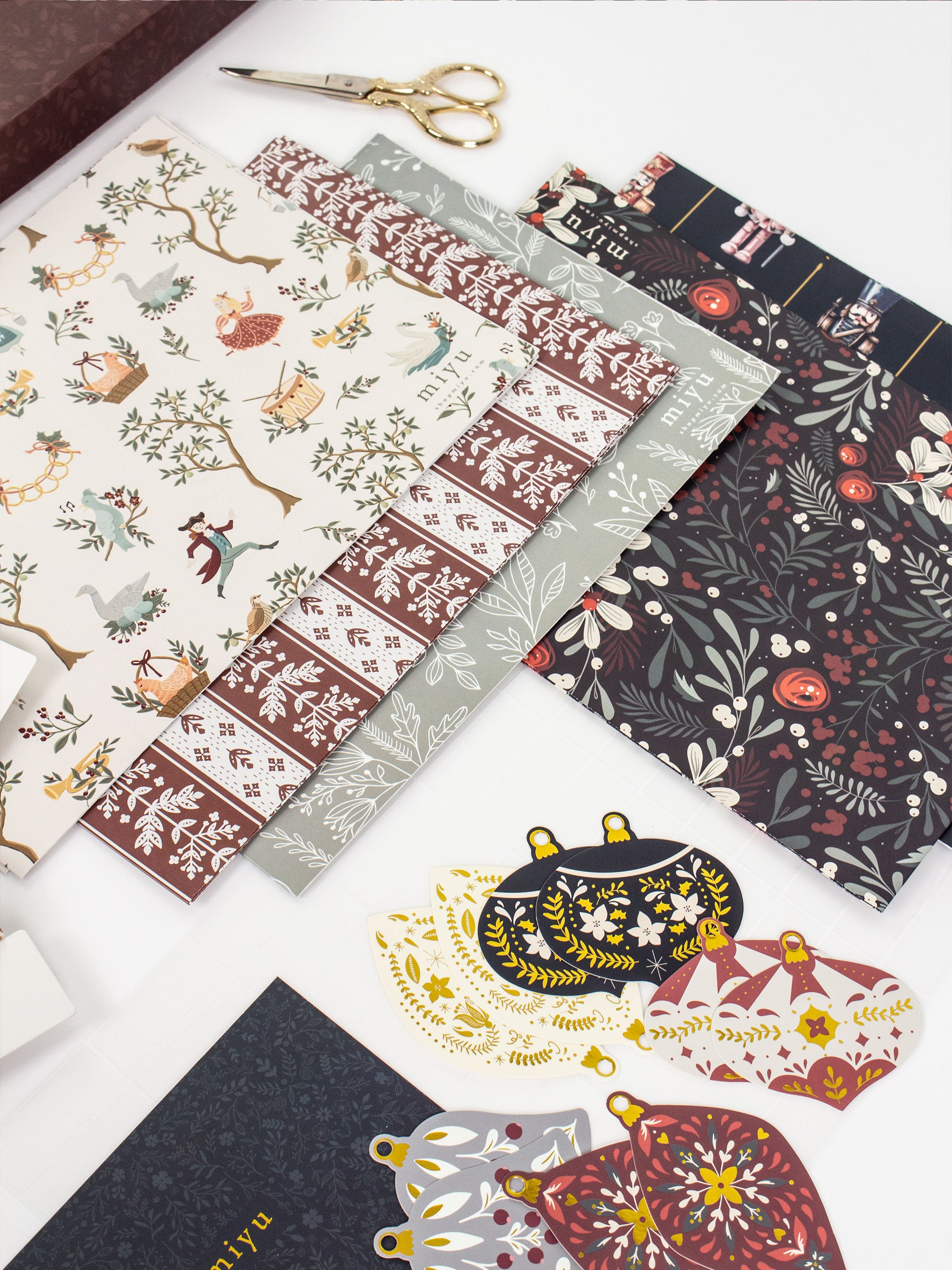 Christmas Gift Wrapping Kit