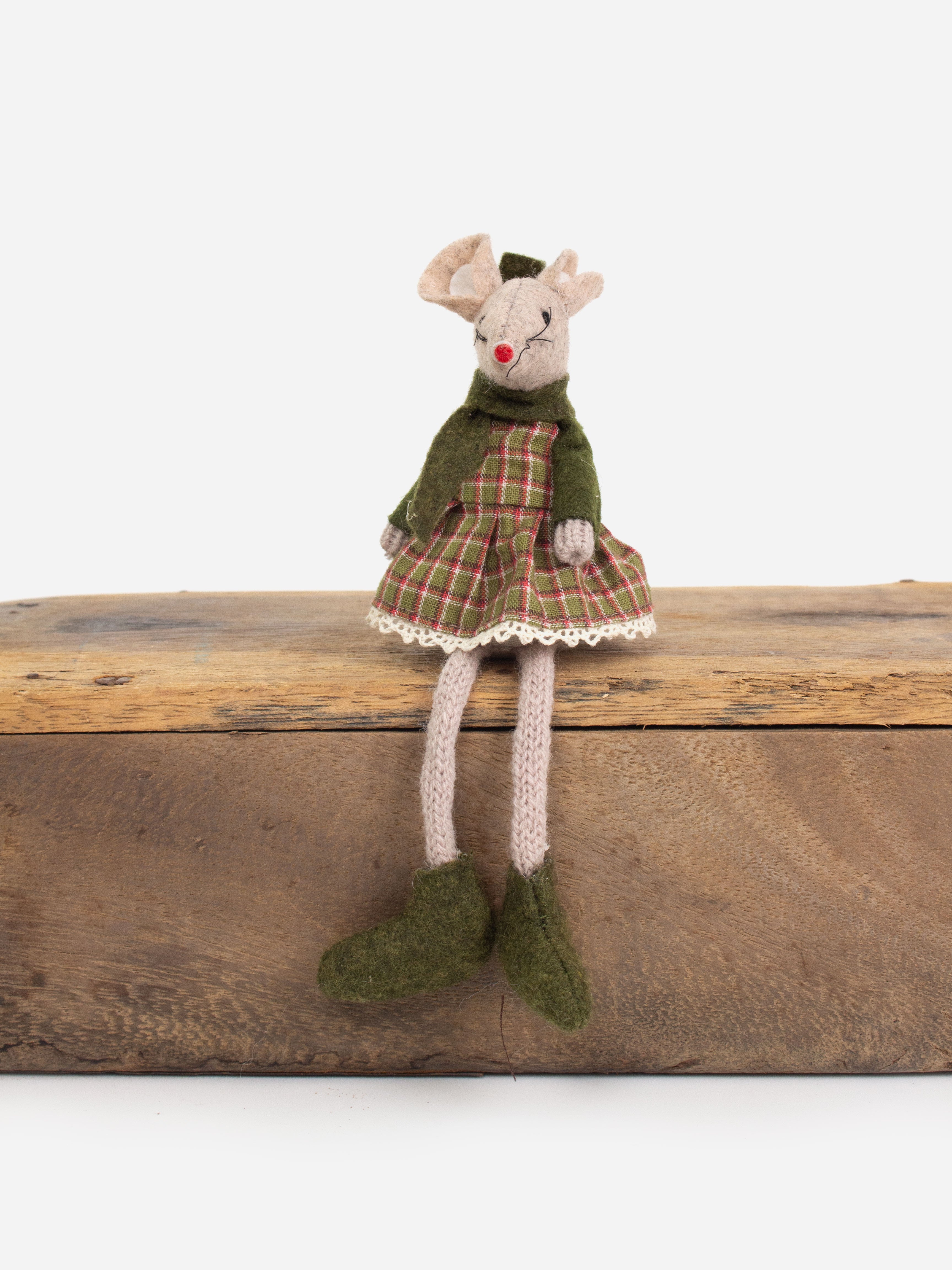Green Mouse Sitting