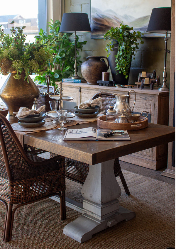 Hamptons Style Bell Leg Dining Table