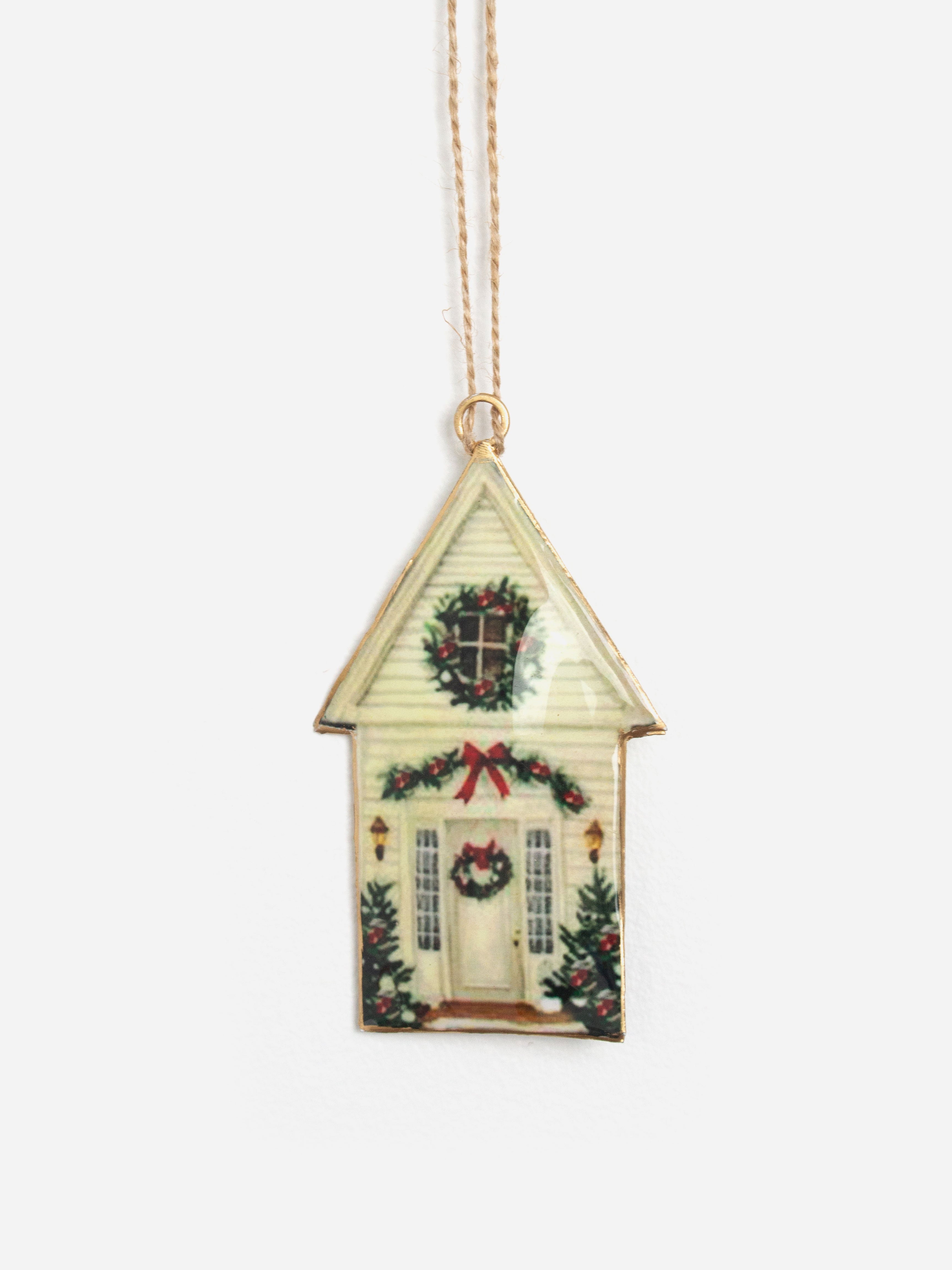 Hanging Christmas Villa