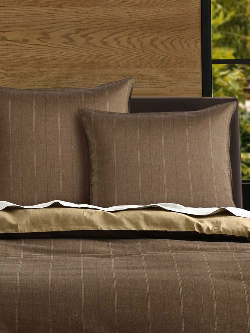 Hedge Chestnut Euro Set