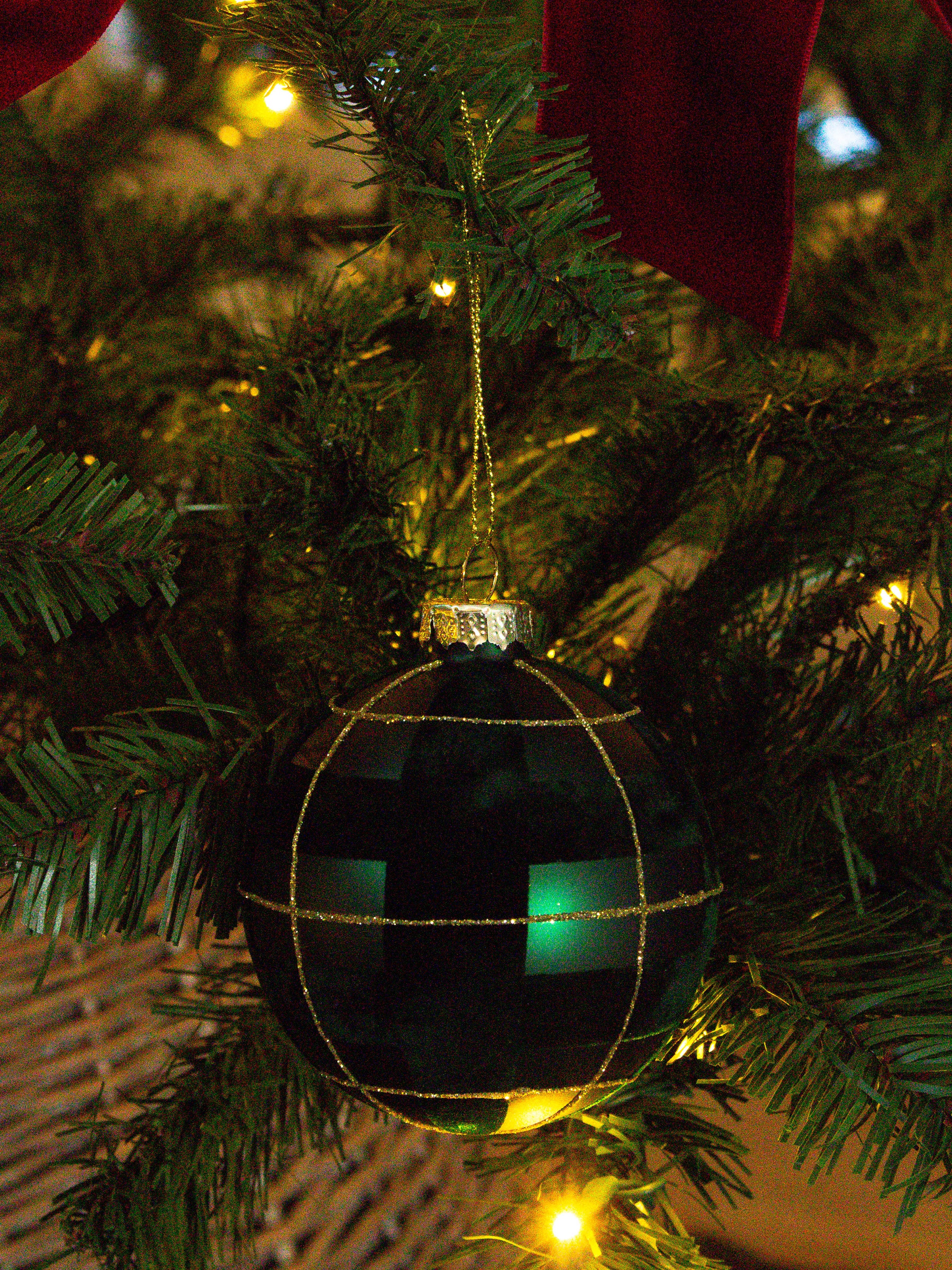 Highland Green Glass Bauble