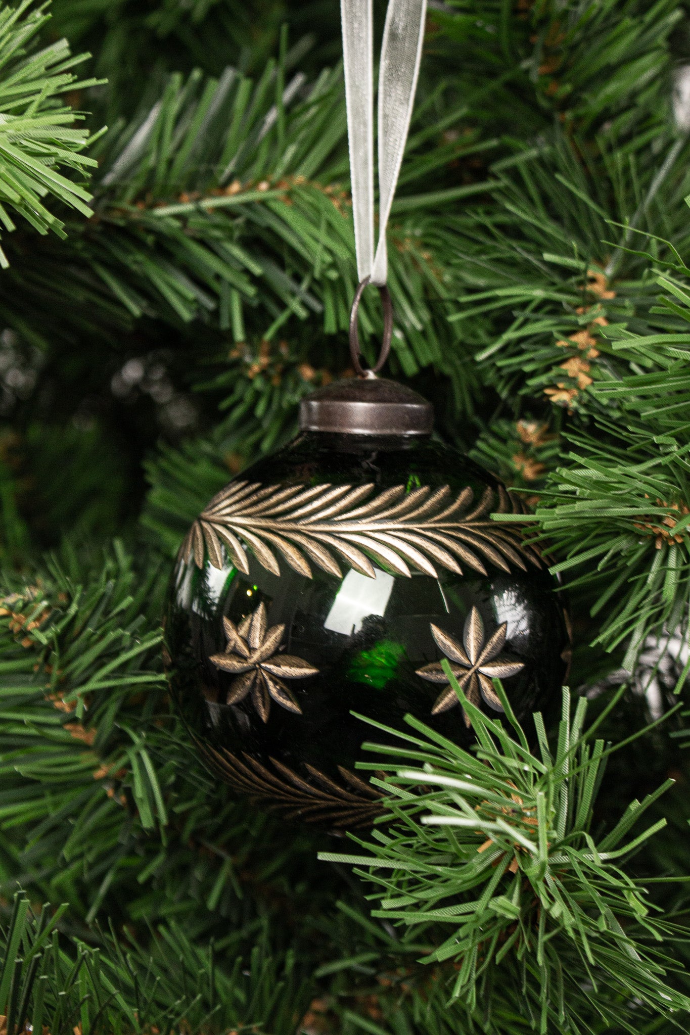 Amina Green Hanging Glass Bauble