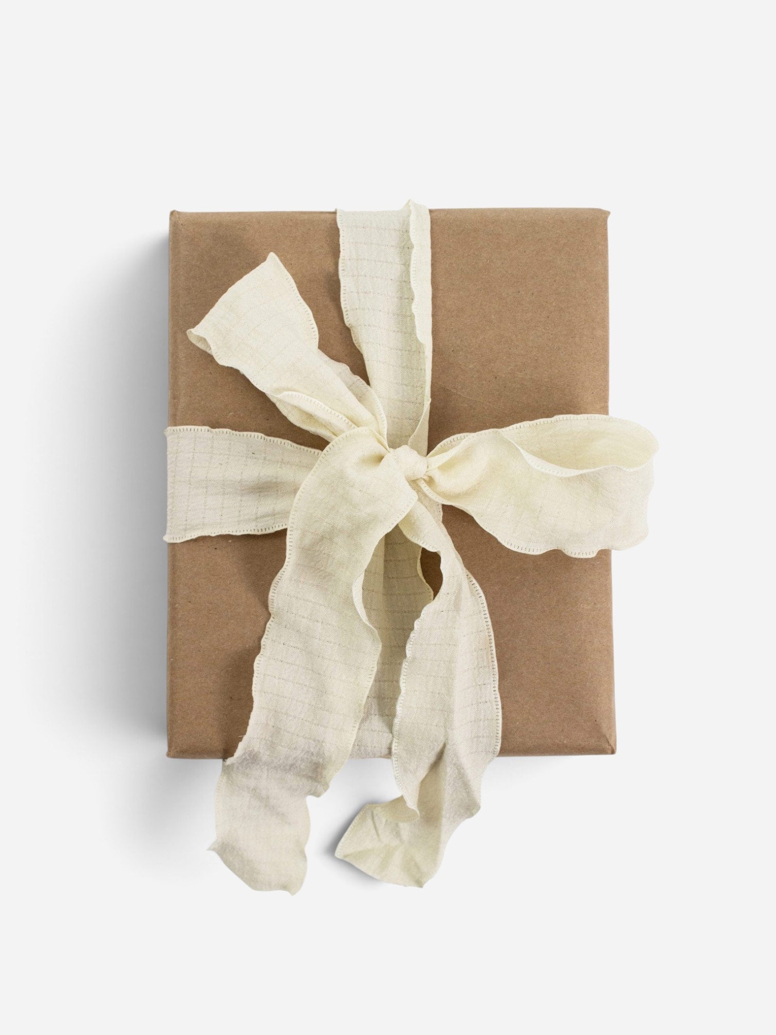 Ivory Ruffian Ribbon Roll